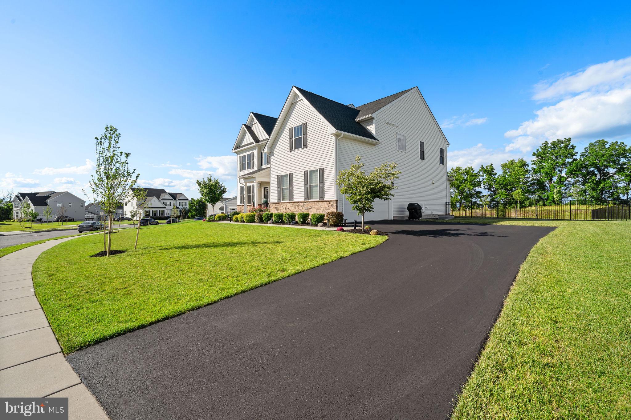 MAGNOLIA RESERVE - Residential