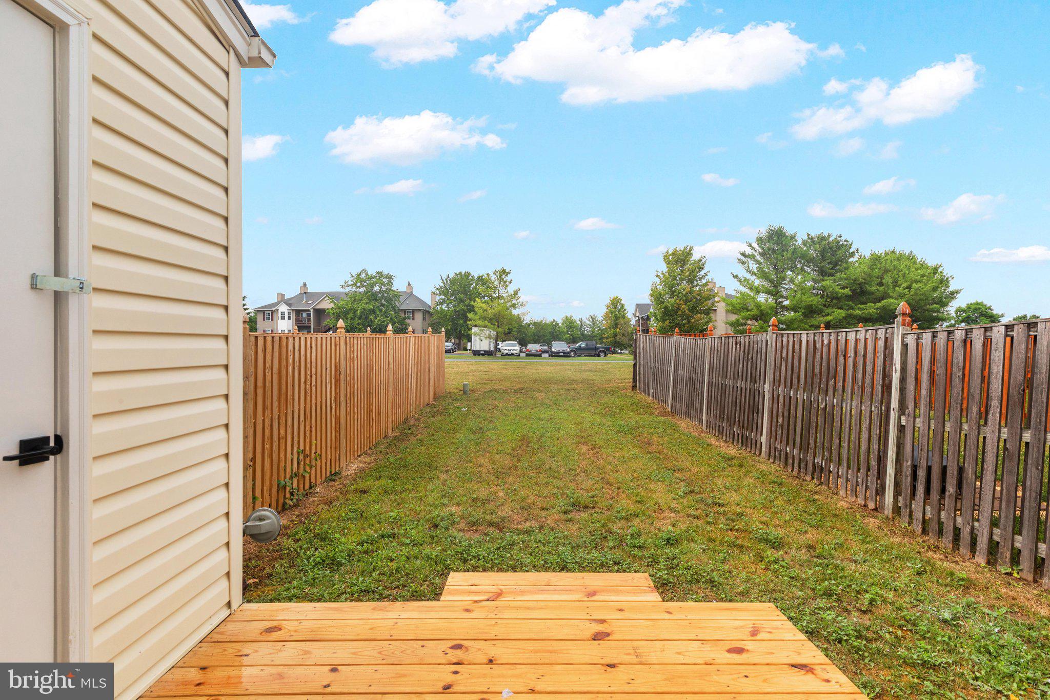 LAKEVIEW TOWNHOUSES - Residential
