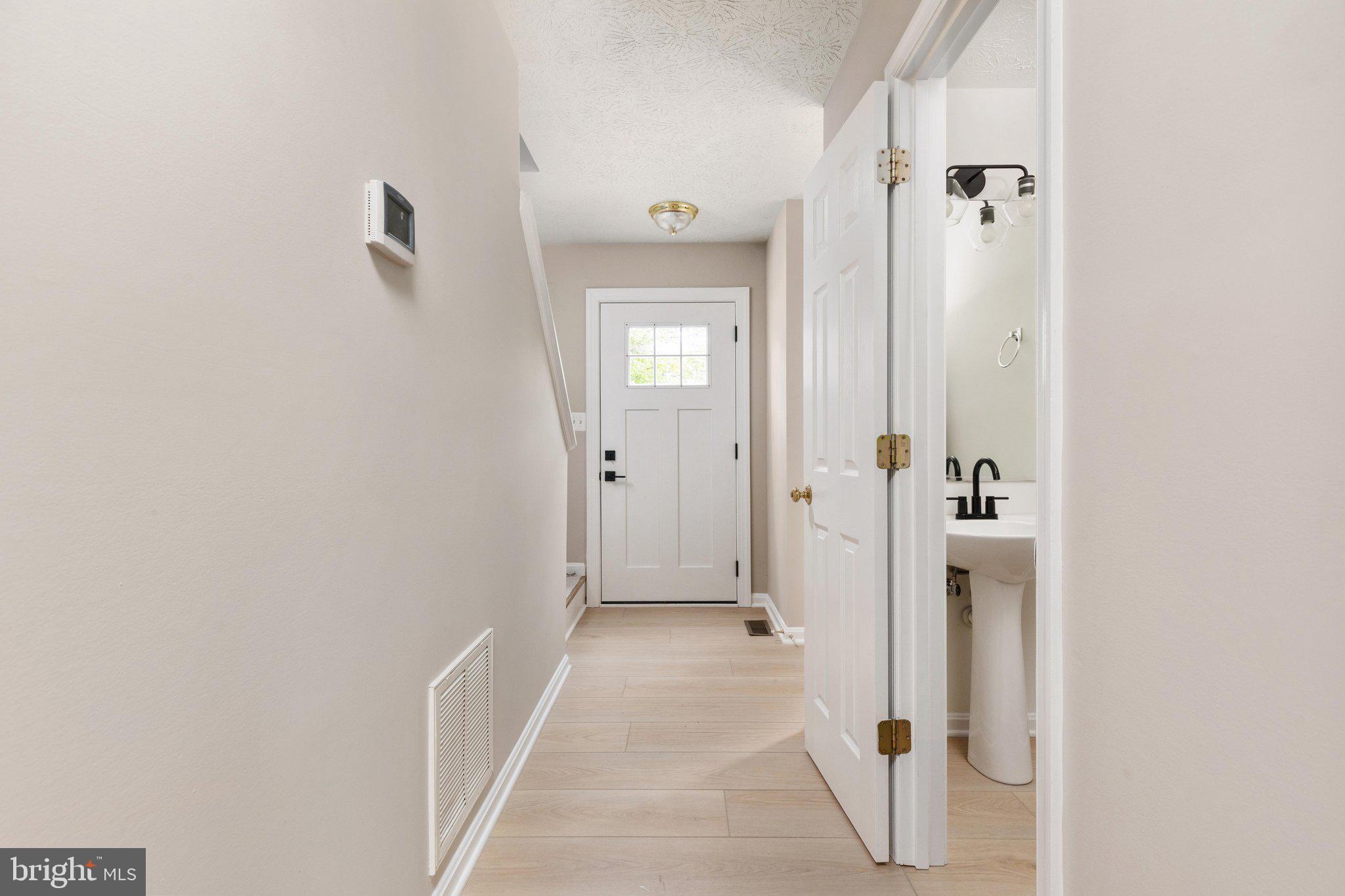 LAKEVIEW TOWNHOUSES - Residential