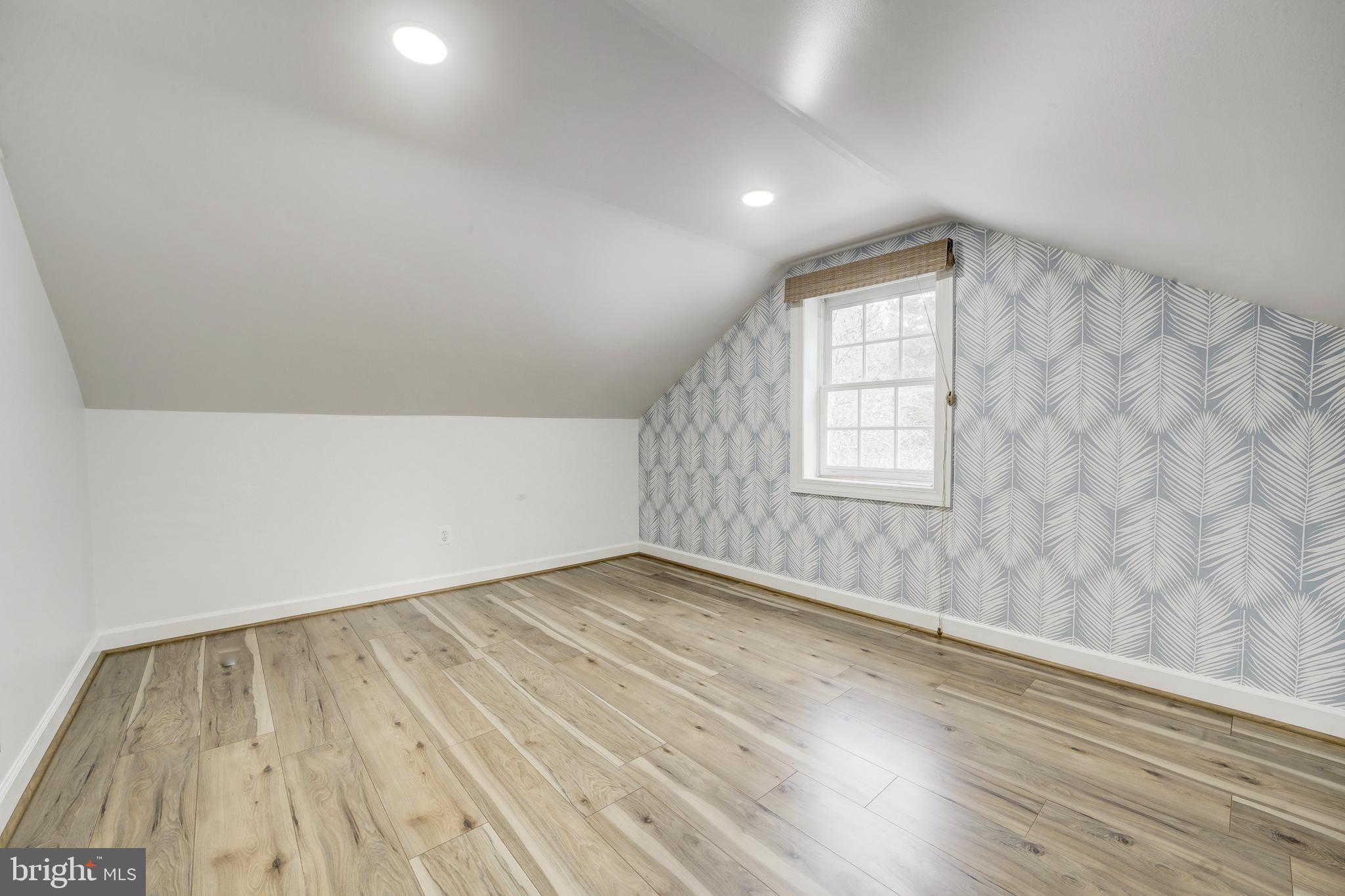 DARNESTOWN OUTSIDE - Residential