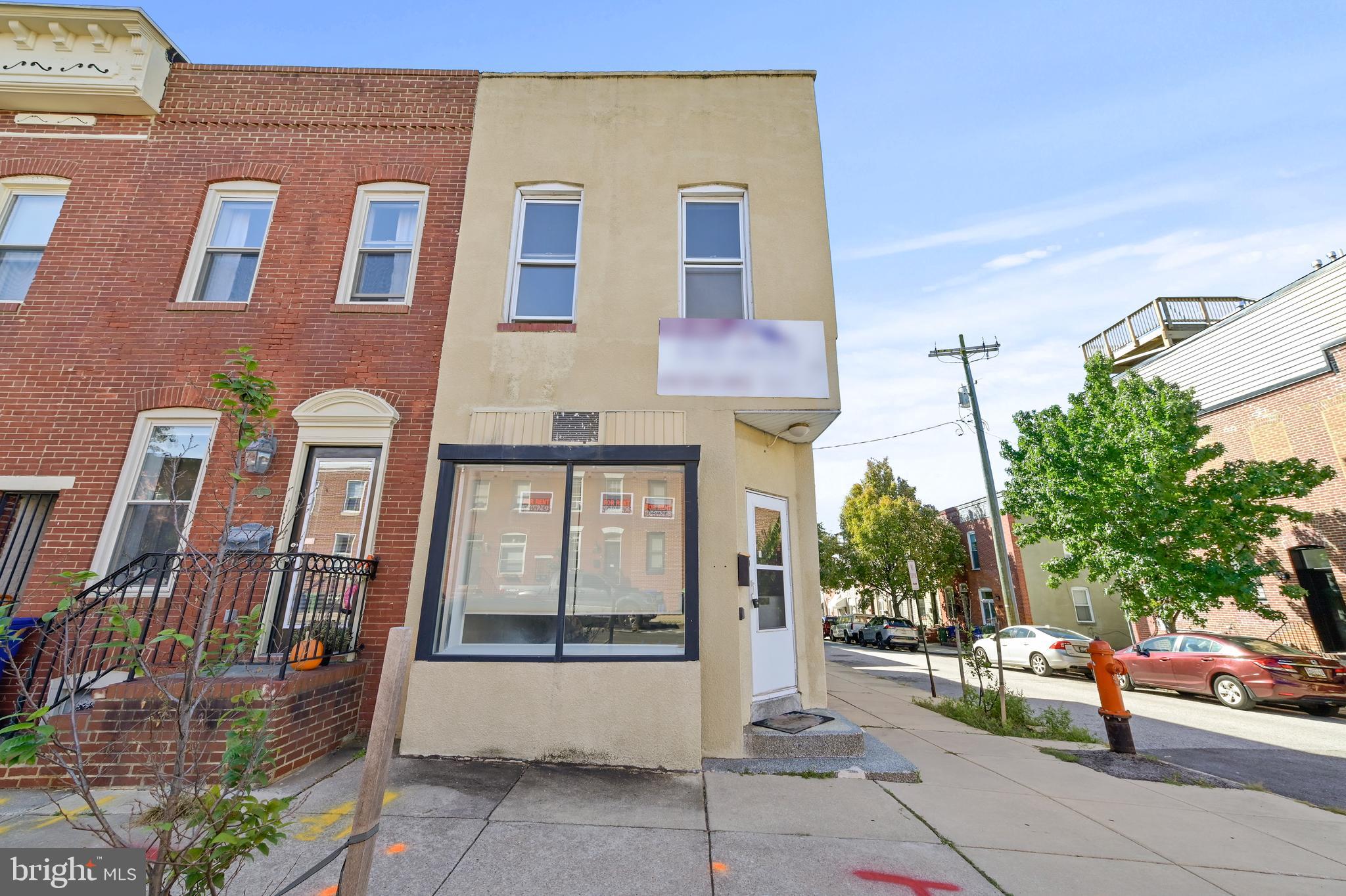 RARELY AVAILABLE  STORE FRONT UNIT LOCATED IN THE HEART OF CANTON. UPDATED MAIN LEVEL COMMERCIAL SPACE. GREAT OFFICE SPACE OR SMALL BUSINESS. AMPLE STORAGE IN LOWER LEVEL BASEMENT. CLOSE PROXIMITY TO RETAIL SHOPPING, LOCAL DINING, AND ALL MAJOR HIGHWAYS. SCHEDULE A PRIVATE TOUR TODAY!