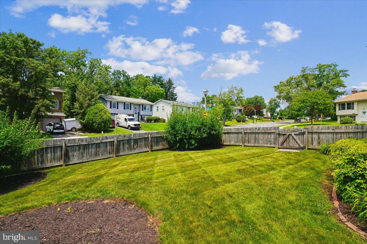 FOUR SEASONS ESTATES - Residential