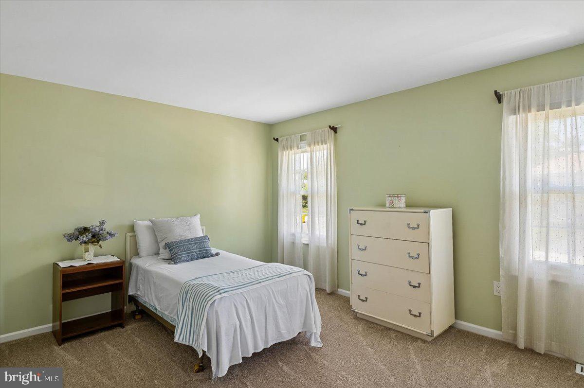 FOUR SEASONS ESTATES - Residential