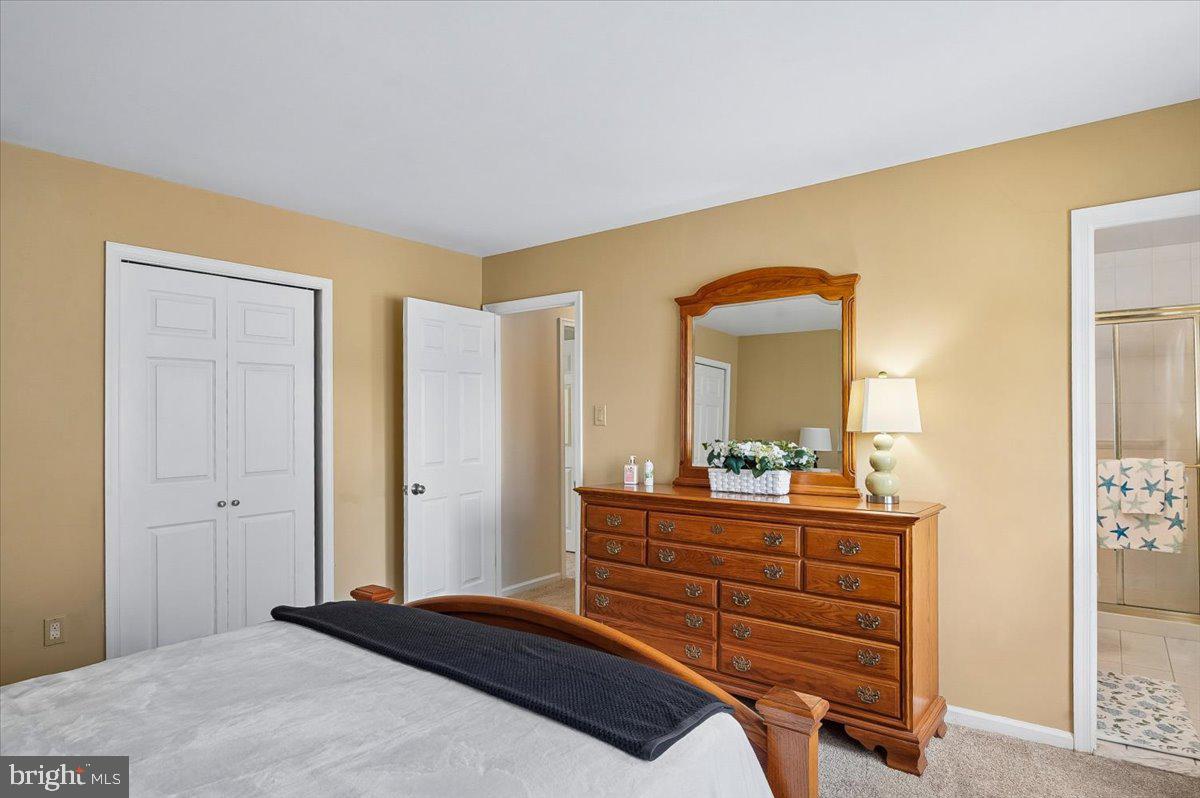 FOUR SEASONS ESTATES - Residential
