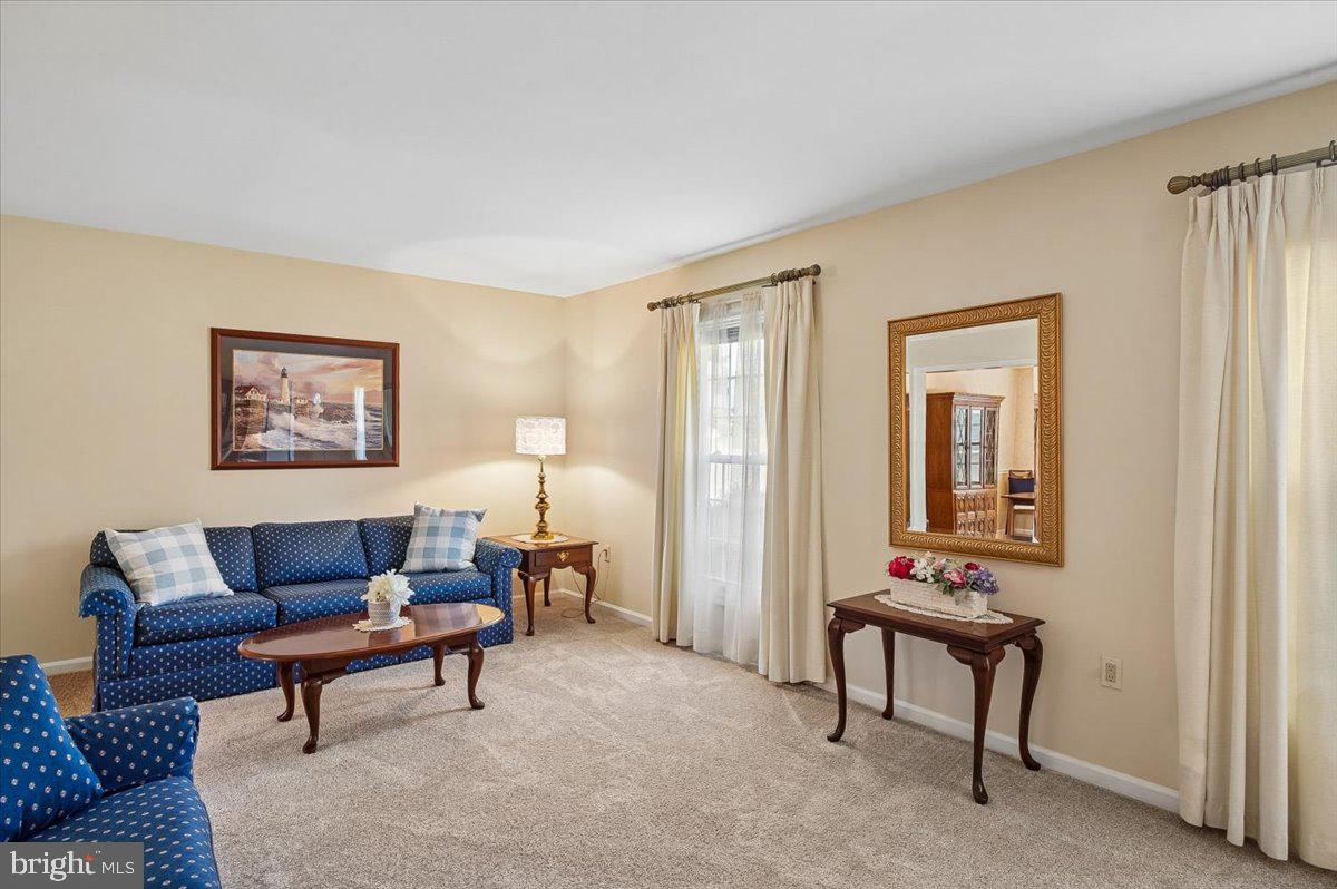 FOUR SEASONS ESTATES - Residential