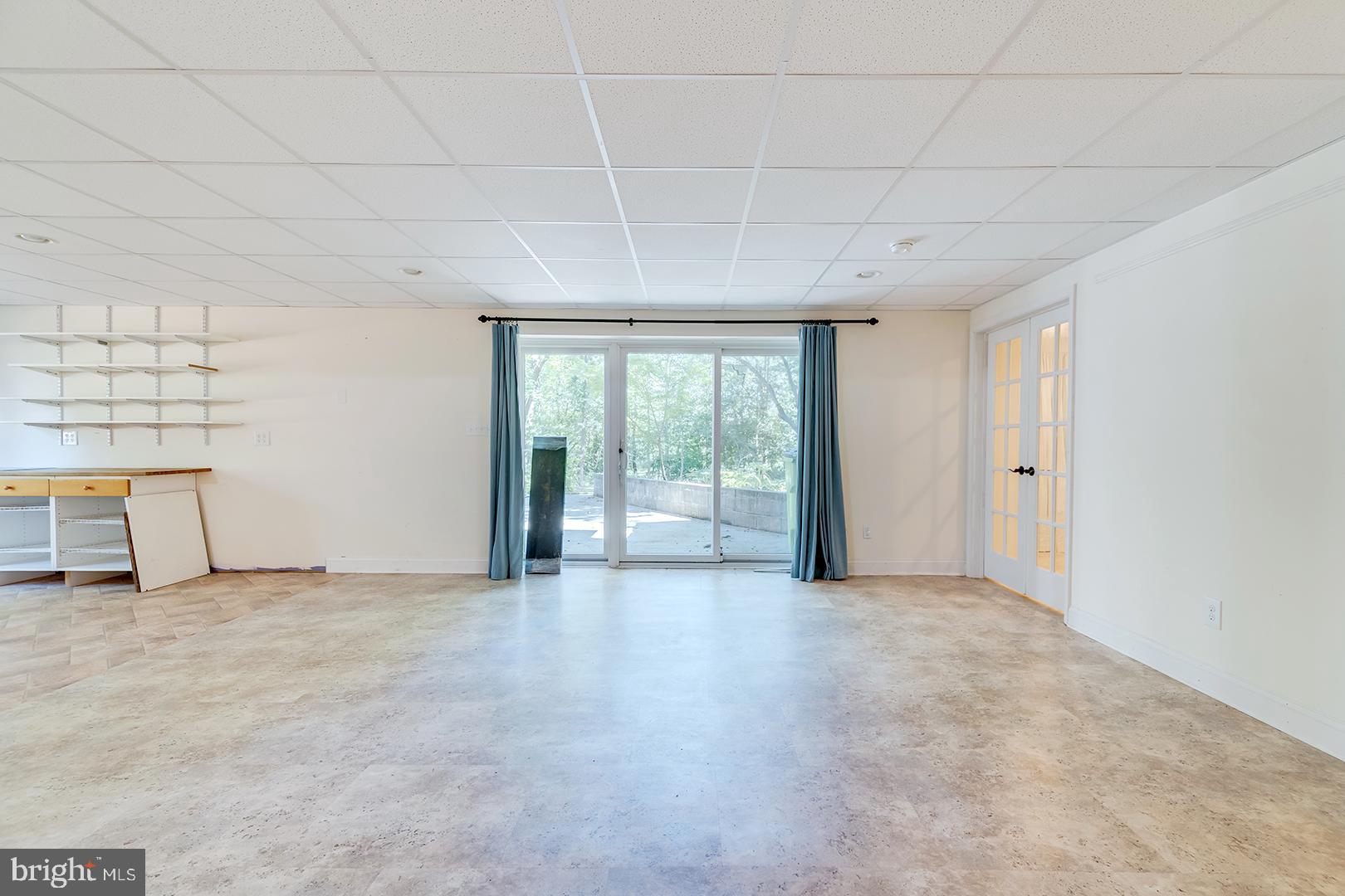 WAGAMONS WEST SHORES - Residential