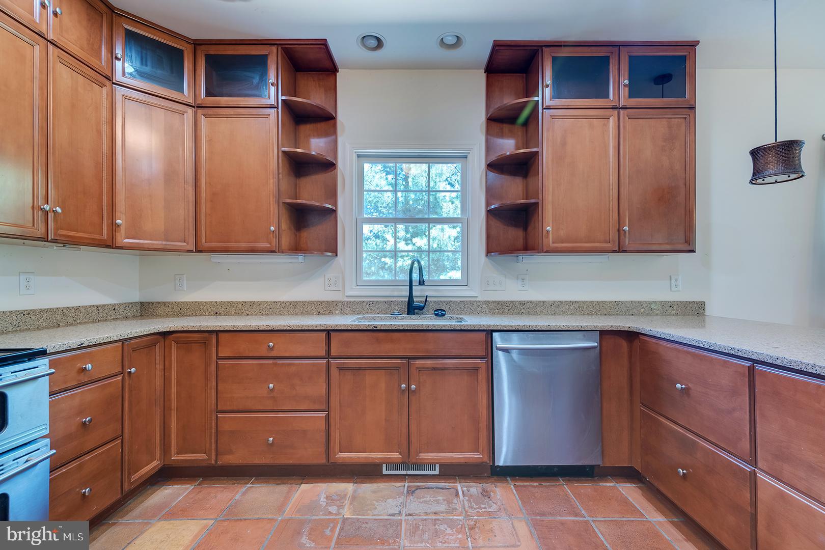 WAGAMONS WEST SHORES - Residential