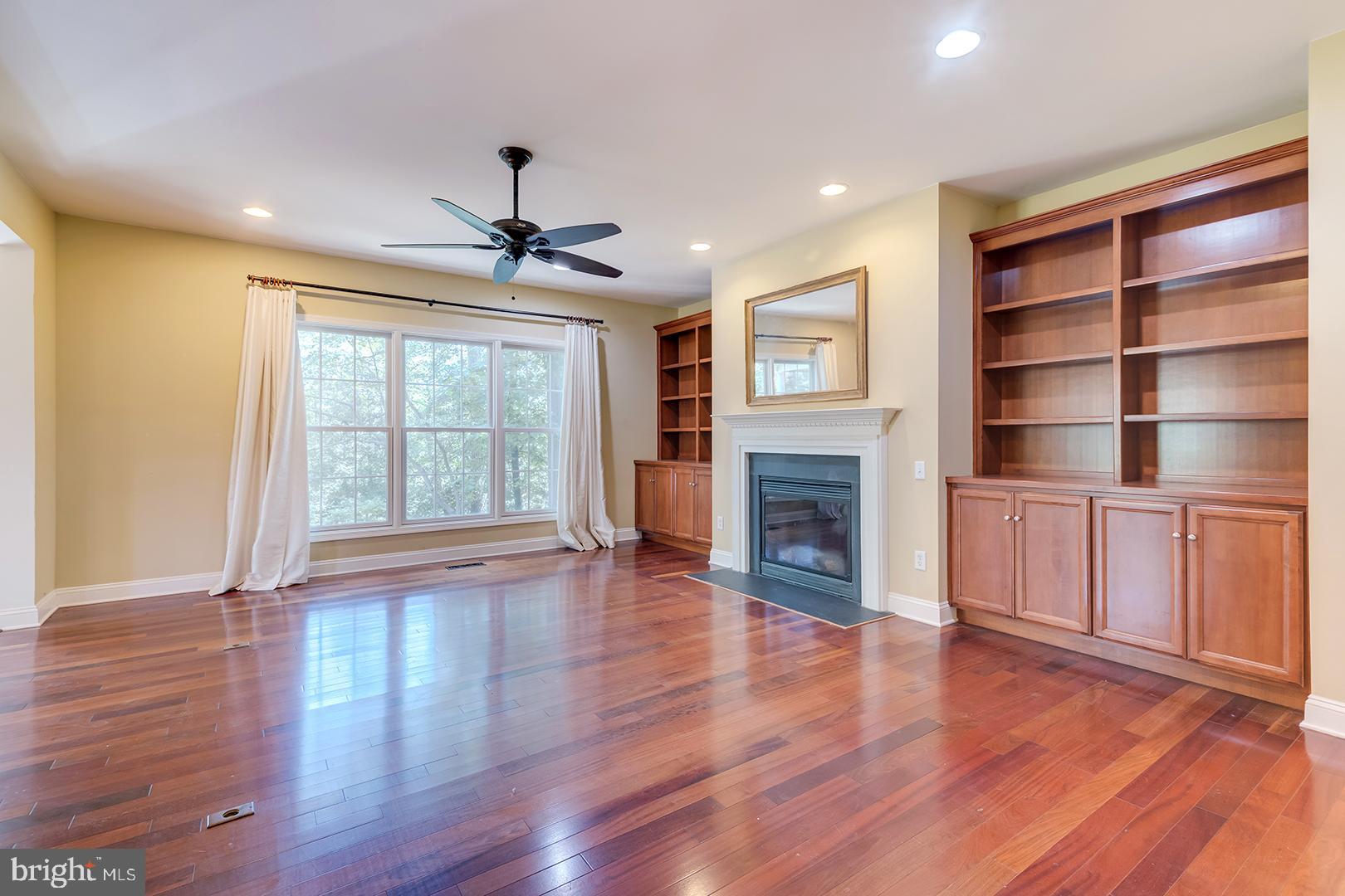 WAGAMONS WEST SHORES - Residential