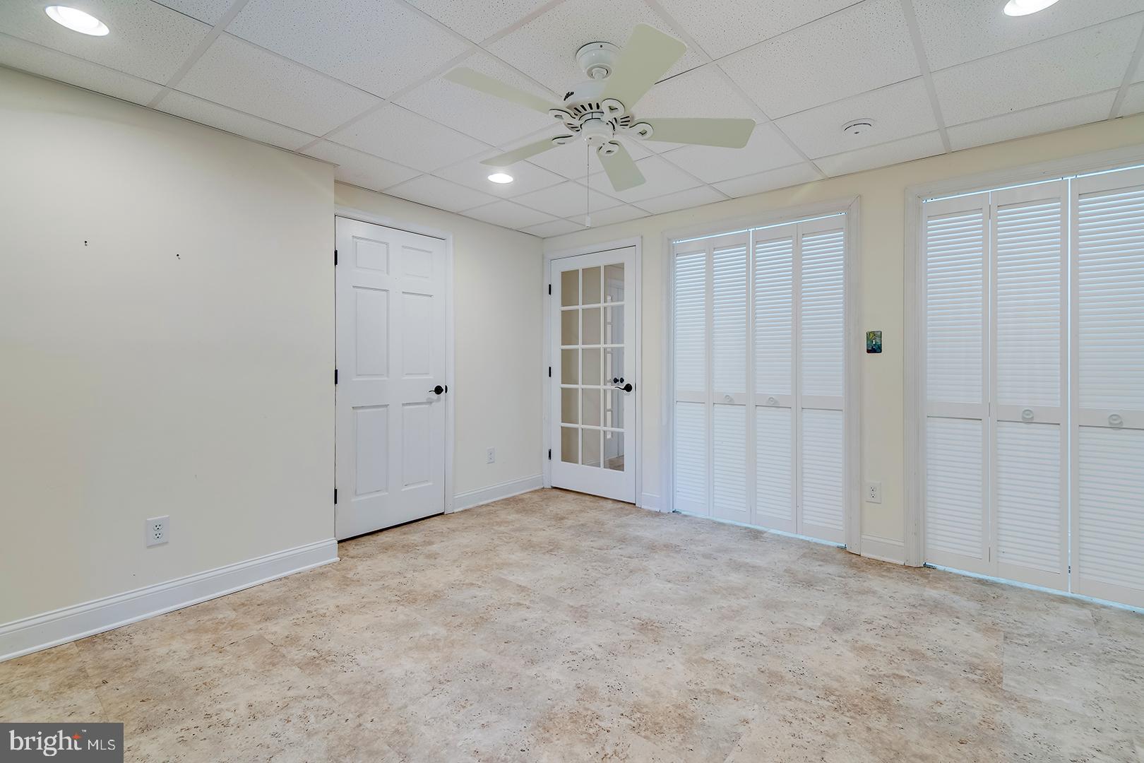 WAGAMONS WEST SHORES - Residential