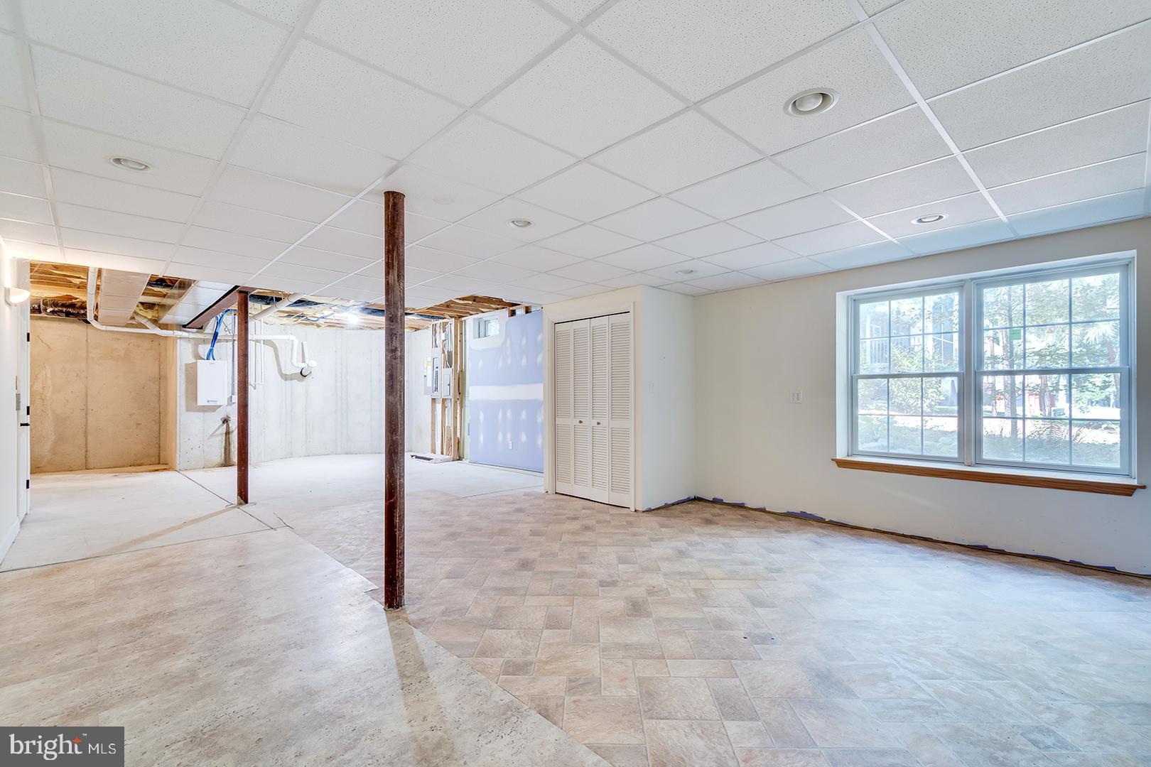 WAGAMONS WEST SHORES - Residential