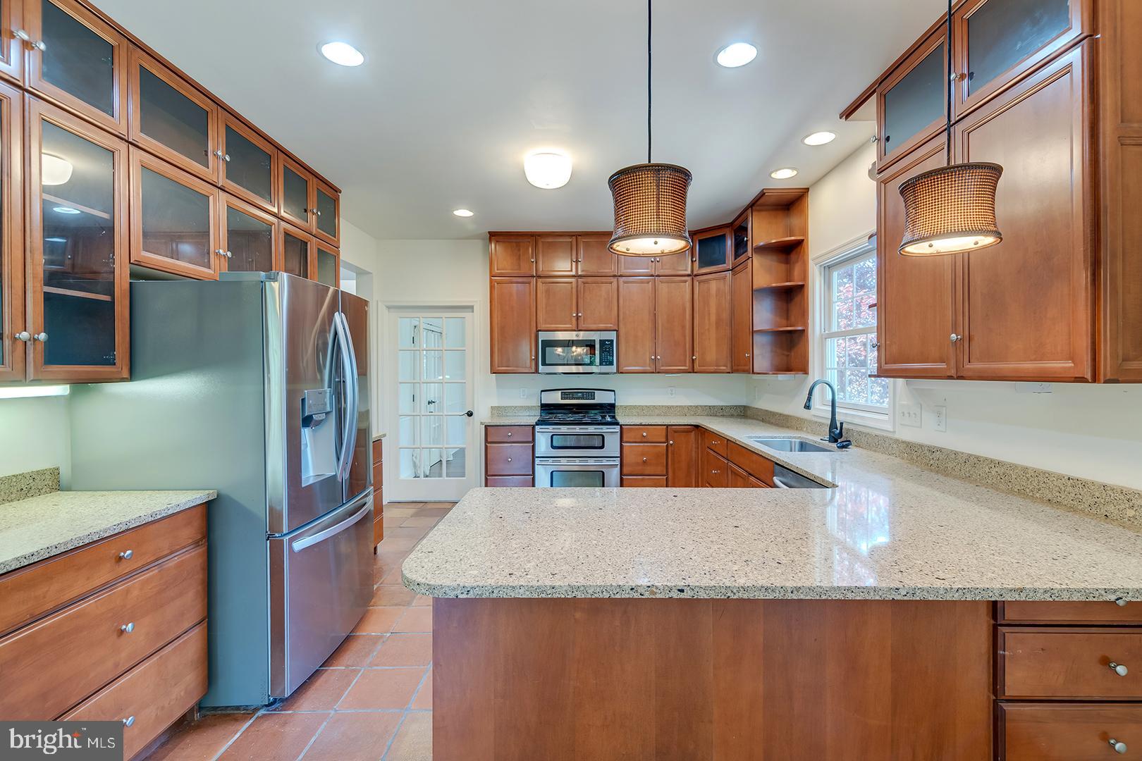 WAGAMONS WEST SHORES - Residential