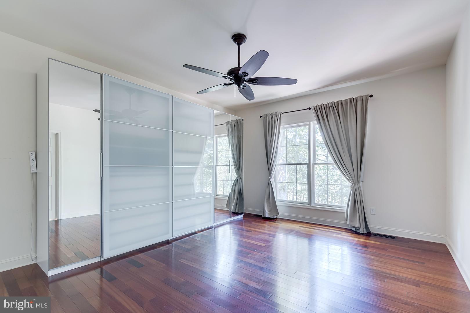 WAGAMONS WEST SHORES - Residential