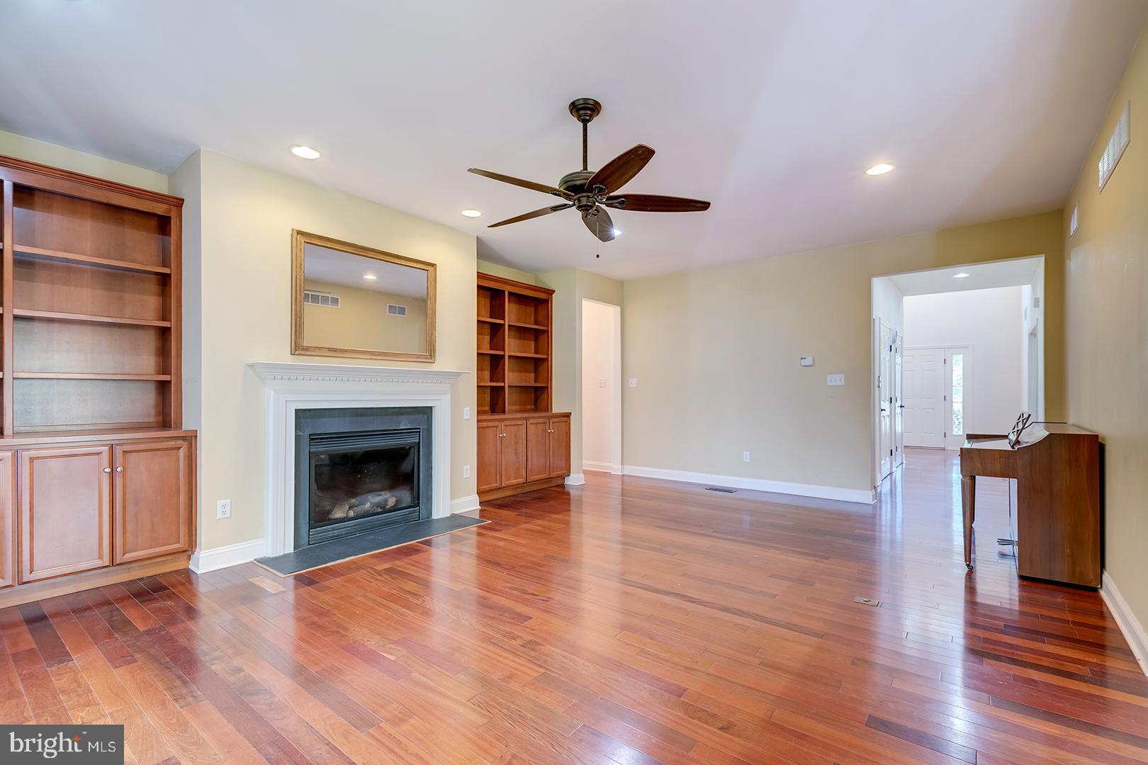 WAGAMONS WEST SHORES - Residential