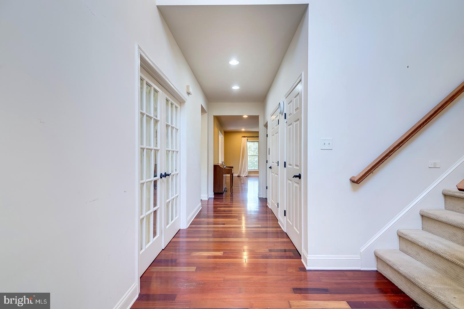 WAGAMONS WEST SHORES - Residential