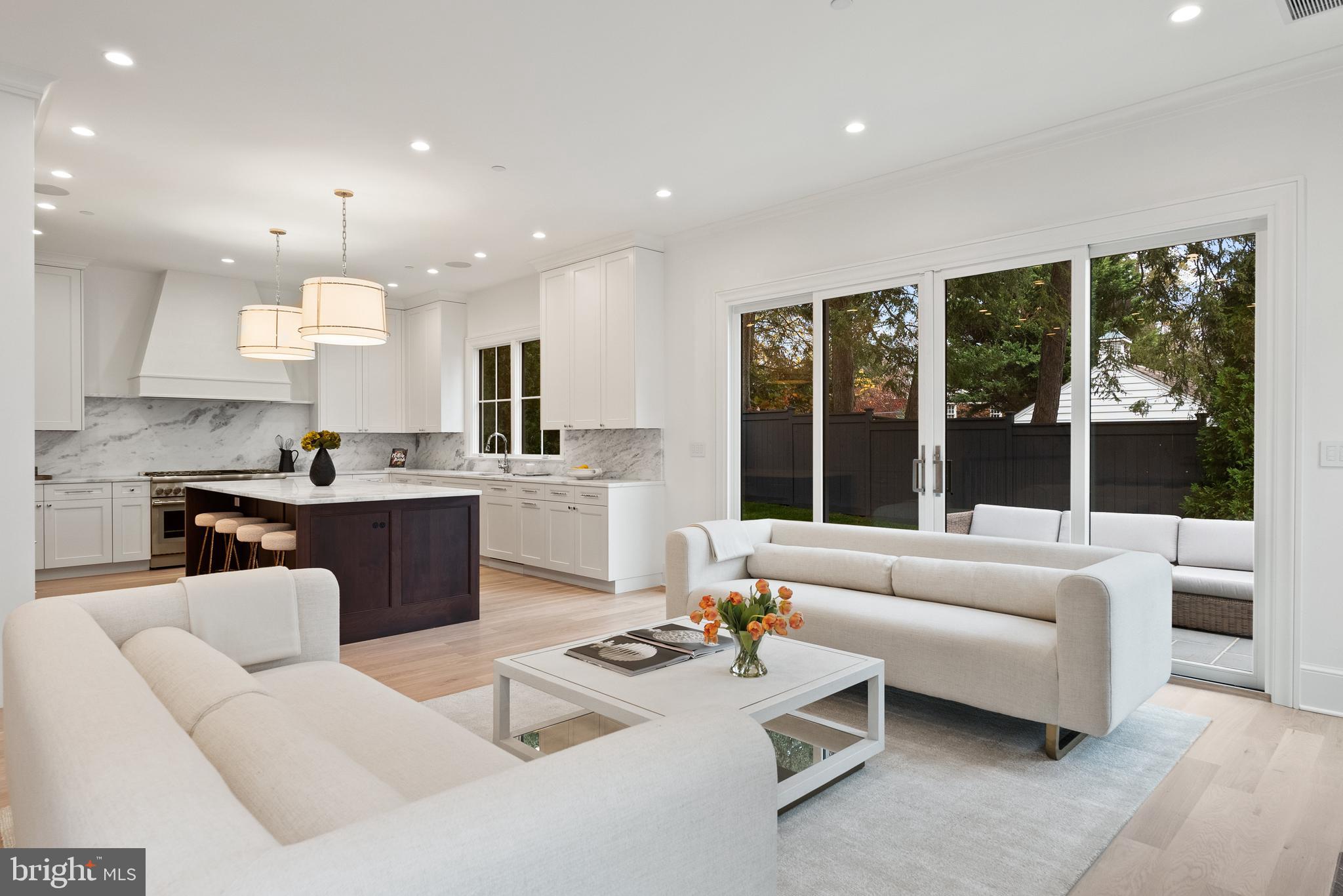 SPRING VALLEY - Residential