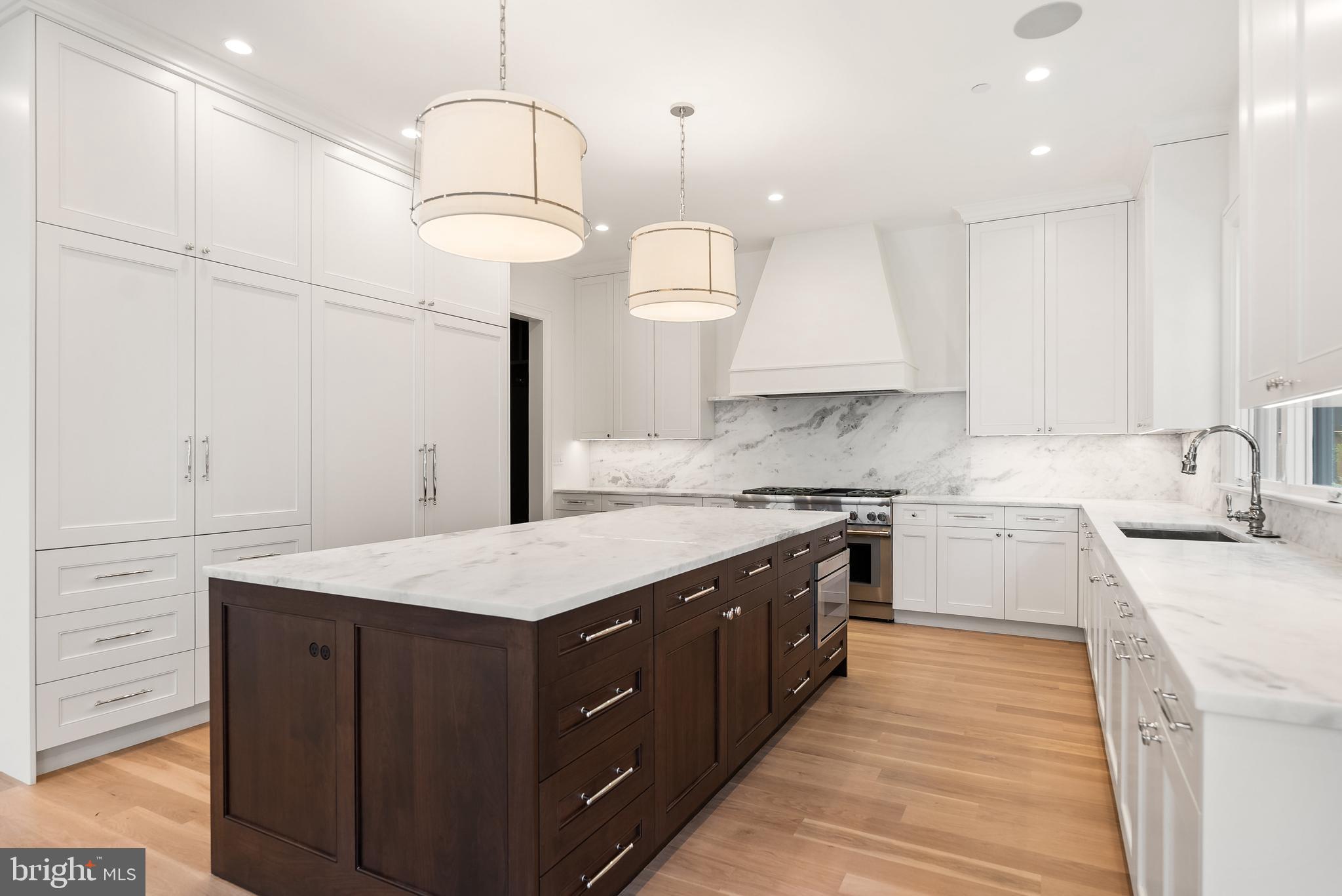 SPRING VALLEY - Residential