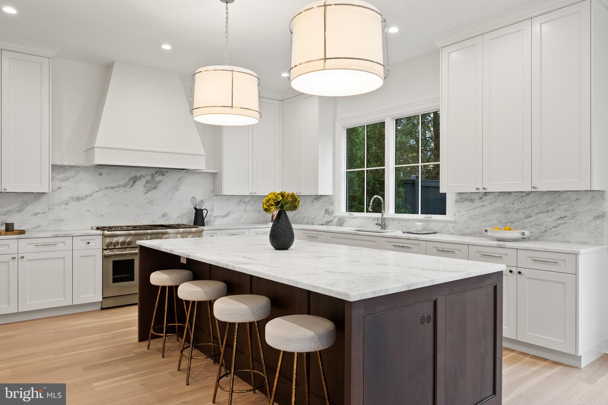 SPRING VALLEY - Residential