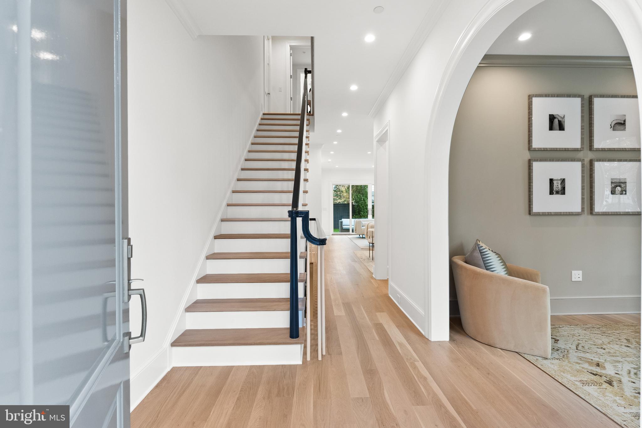 SPRING VALLEY - Residential
