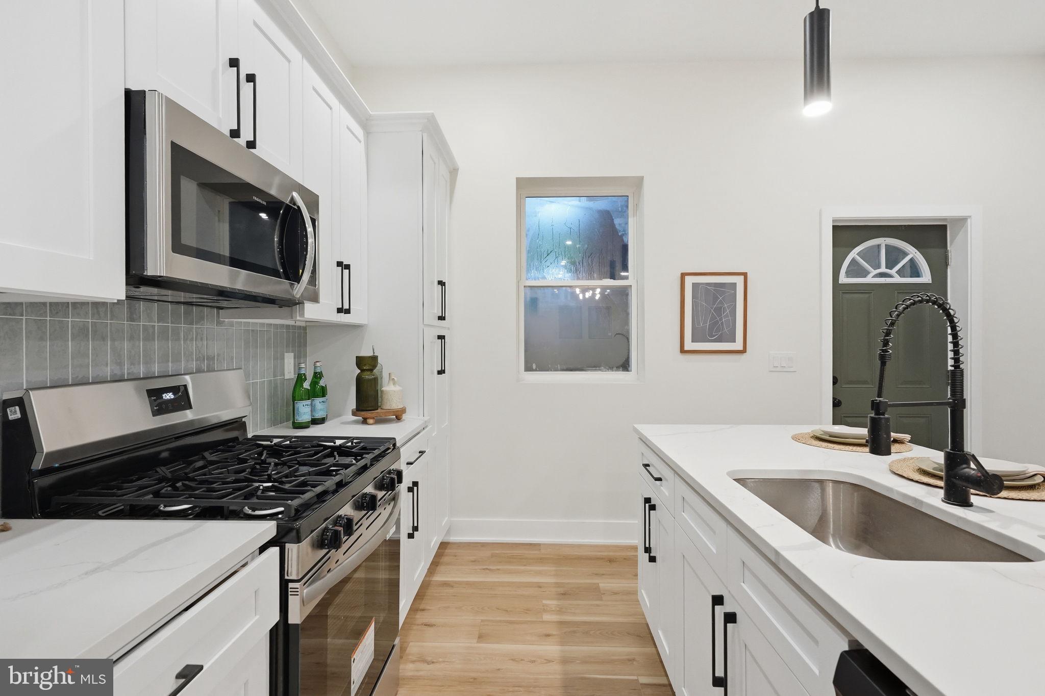 LOGAN - Residential
