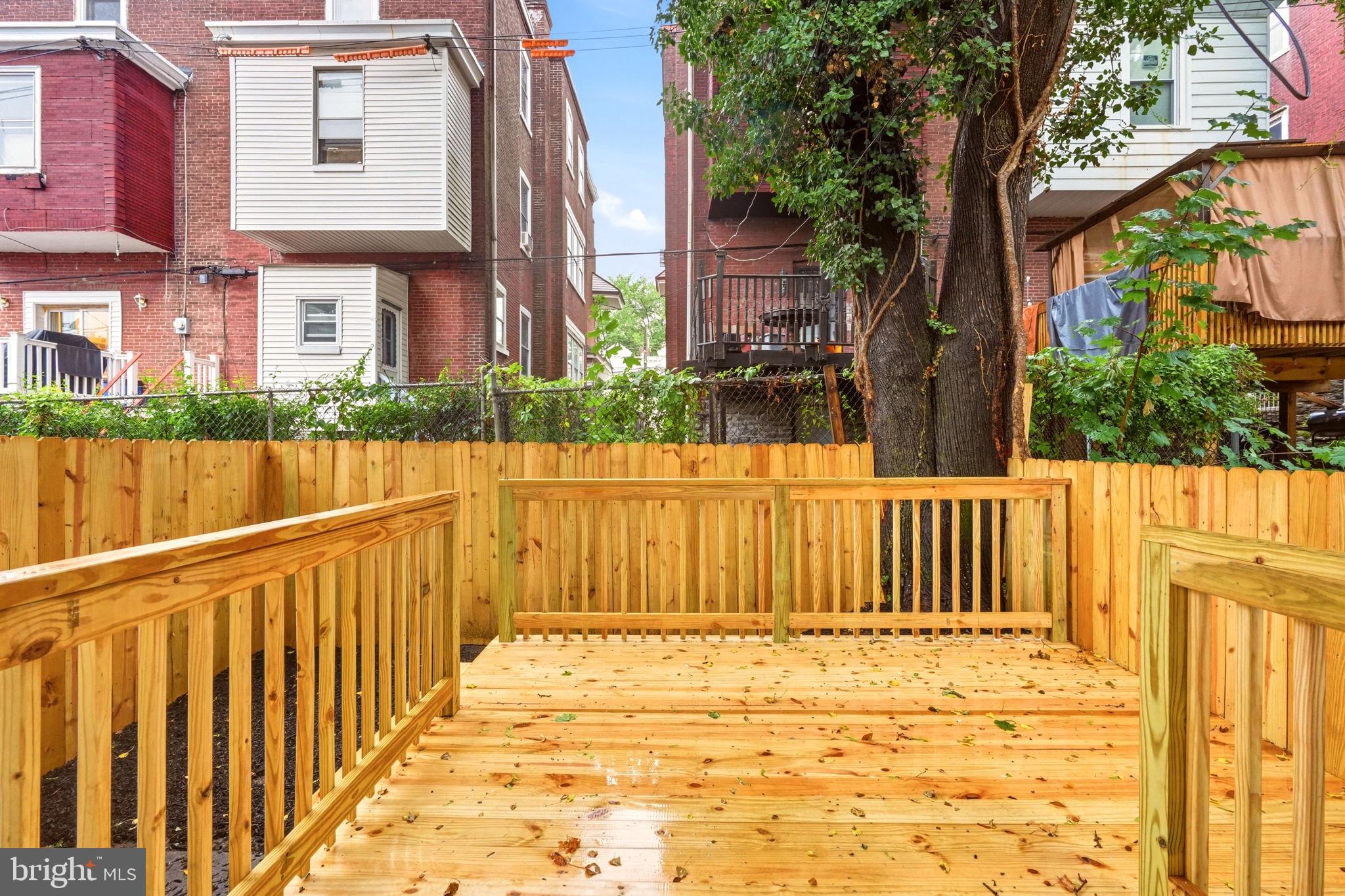 LOGAN - Residential