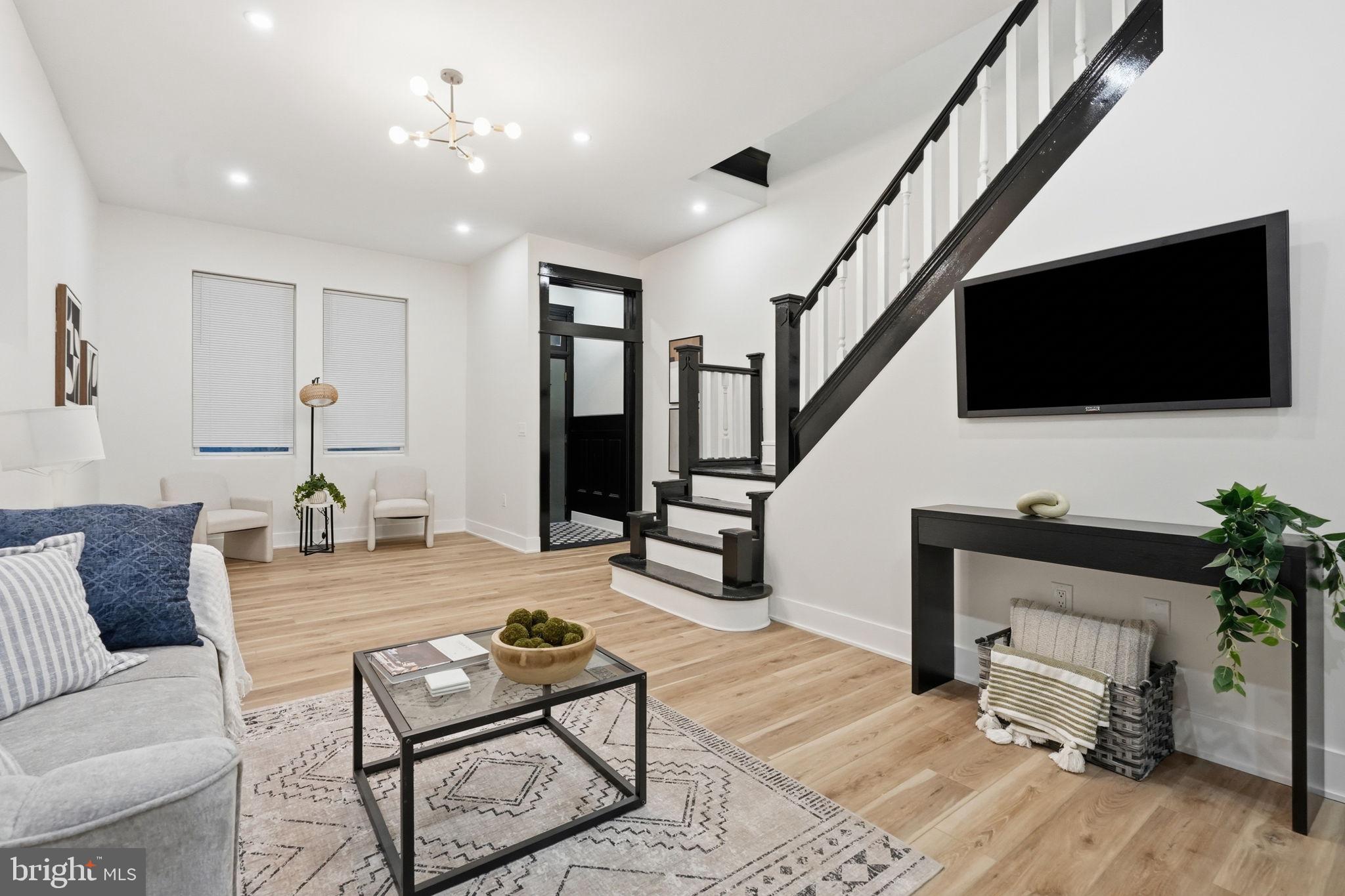 LOGAN - Residential