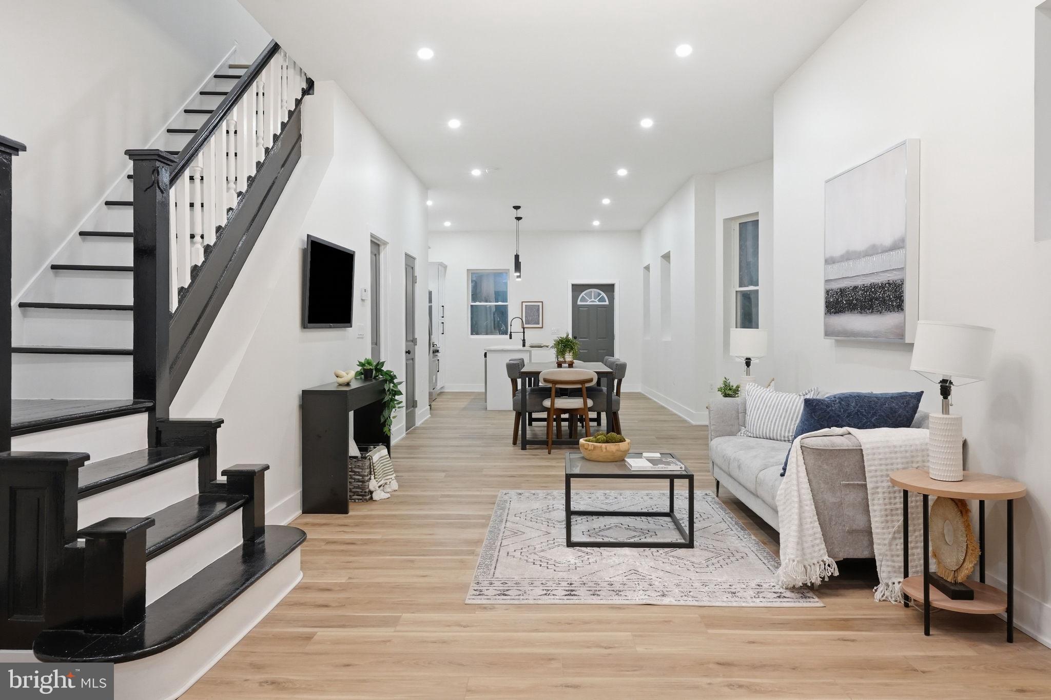 LOGAN - Residential