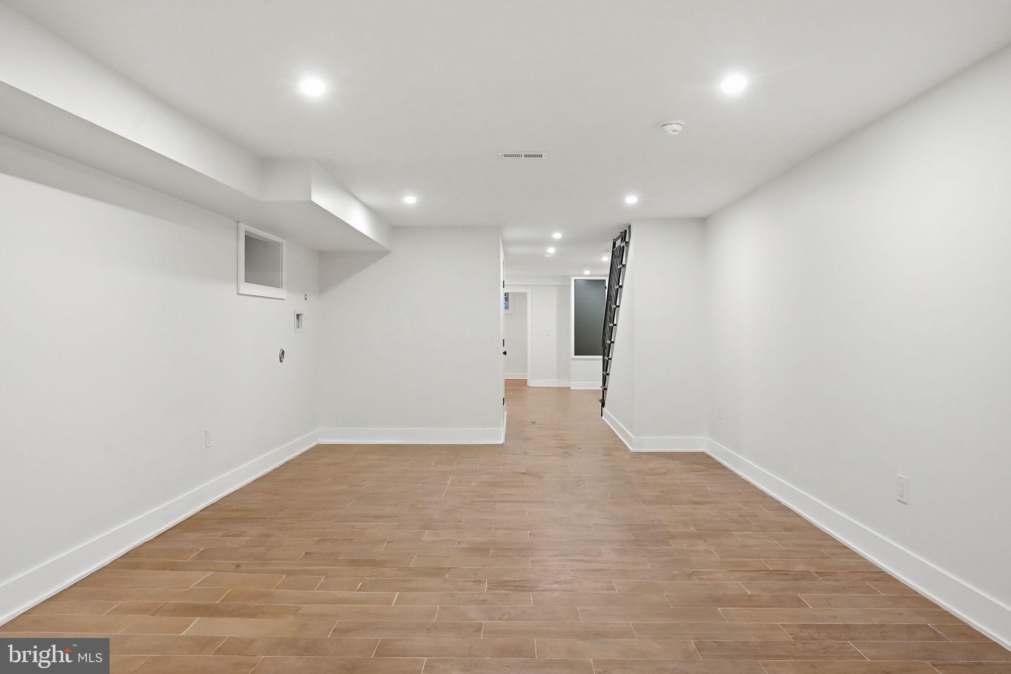 LOGAN - Residential