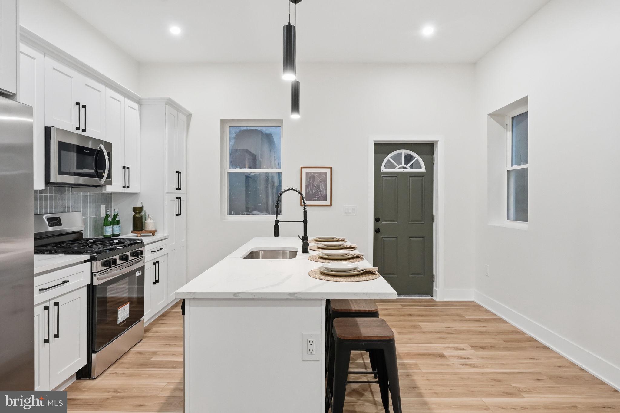 LOGAN - Residential