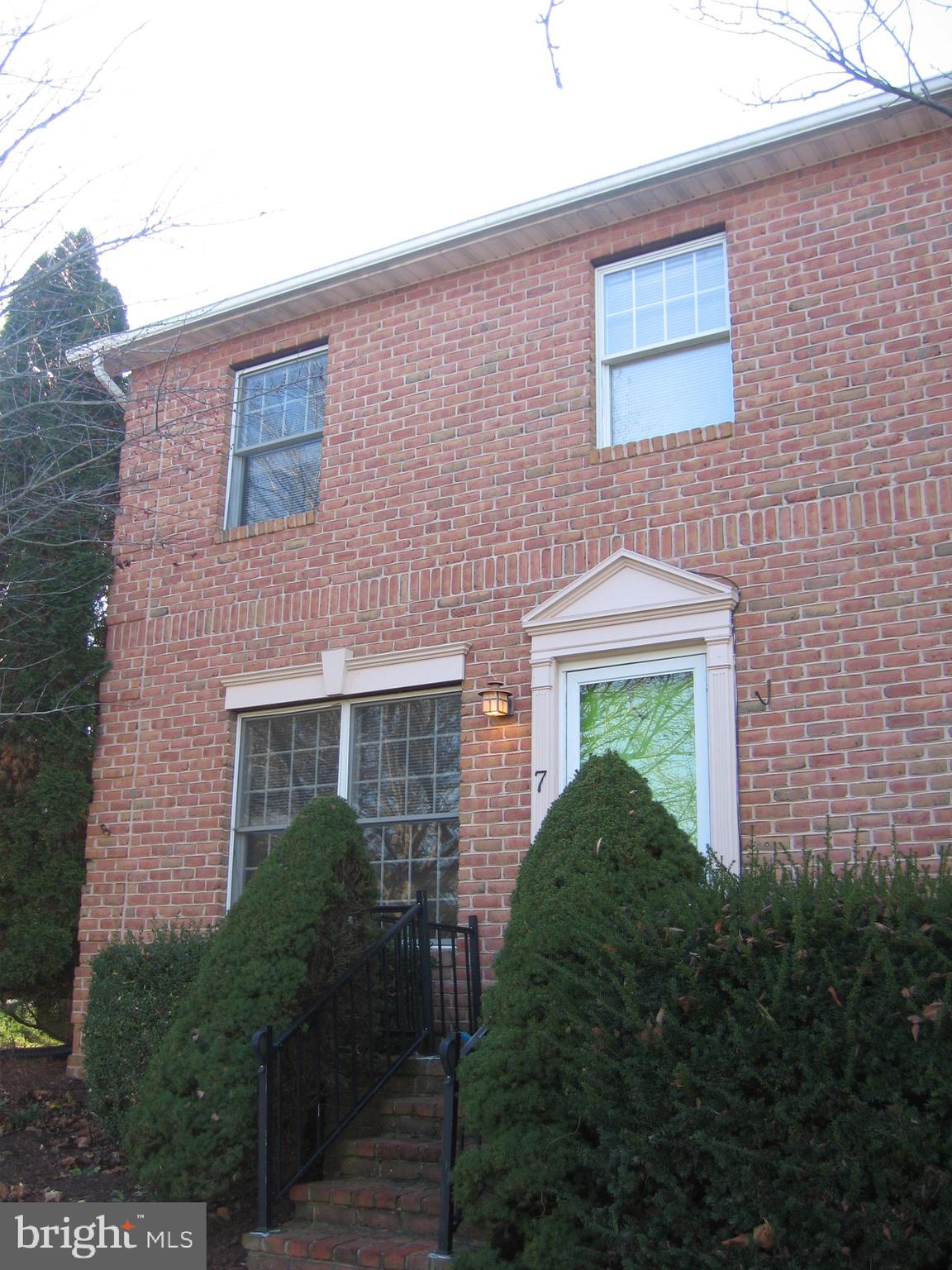 Brick end unit town home in the Maddex Farm S/D Community. 3 Bedrooms, 2 1/2 Baths. Spacious Living/Dining Room adjacent to privacy fenced rear yard with patio. Rear storage shed for toys/tools. Partially finished Basement with separate laundry room. Two assigned parking spaces right in front.  Credit Score 670 or above required.  Pets on a case-by-case basis, tenant will need to sign a Pet Addendum.