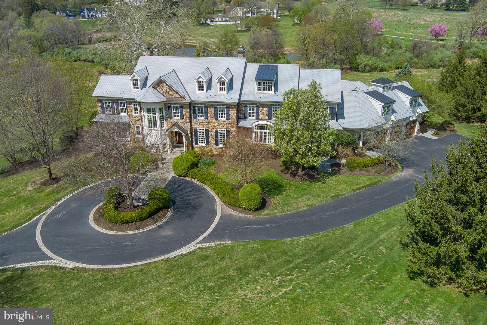 FOUR OAKS FARM - Residential