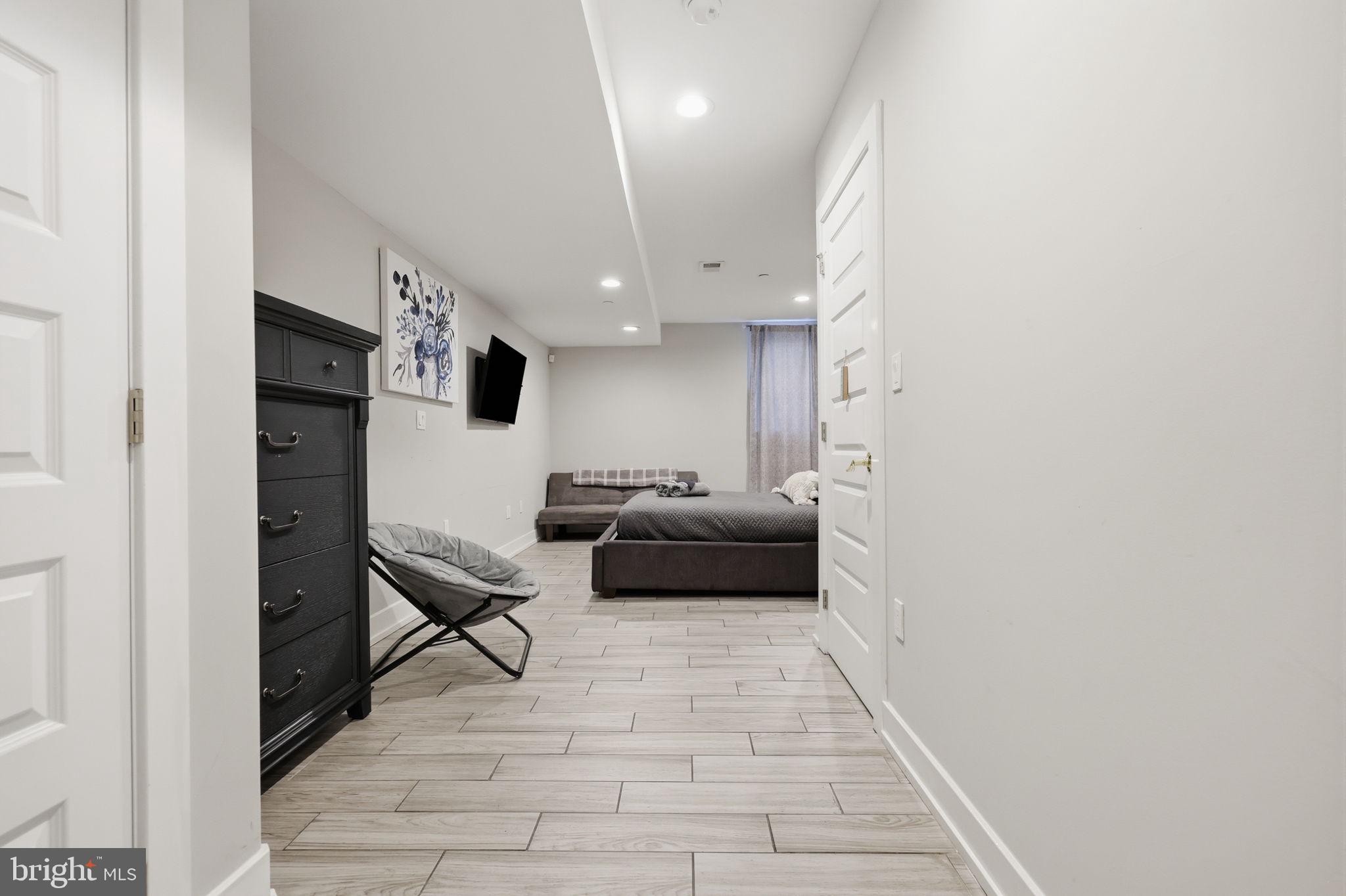 GRAYS FERRY - Residential