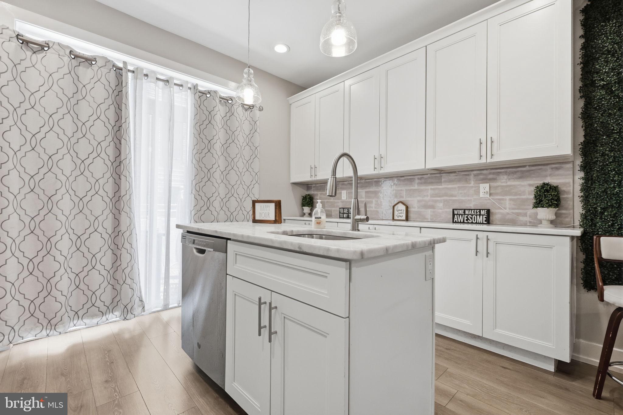 GRAYS FERRY - Residential