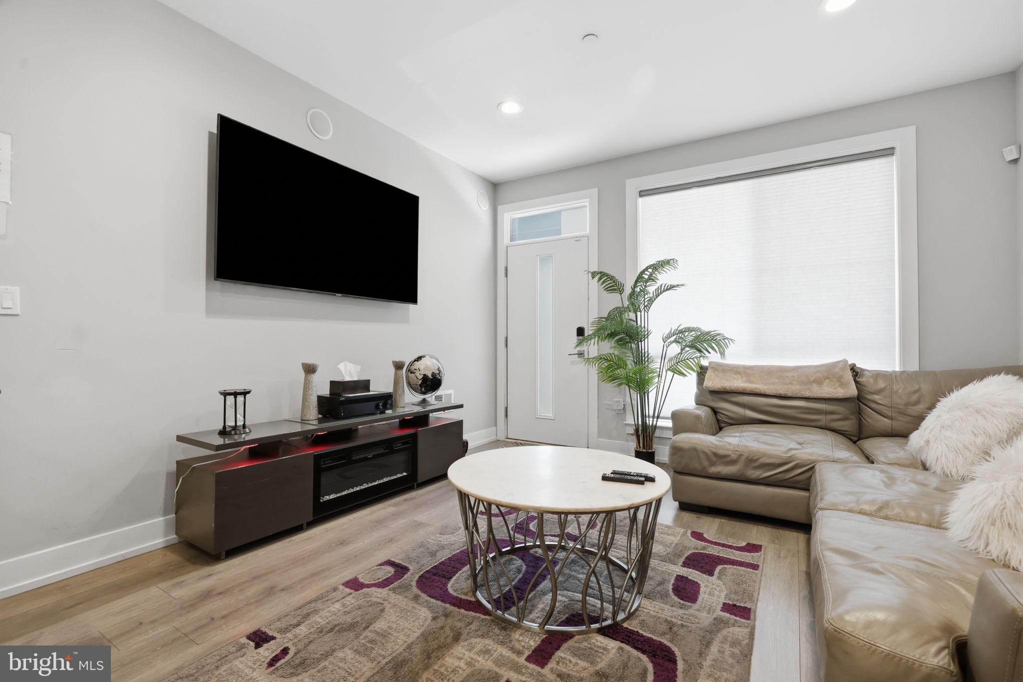GRAYS FERRY - Residential