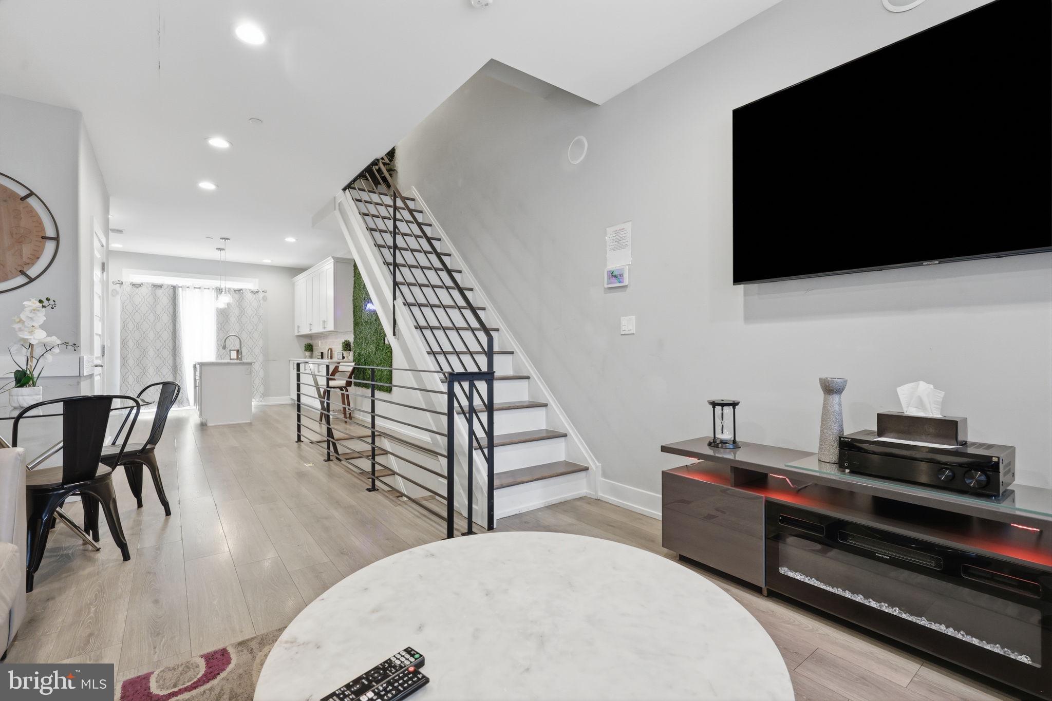 GRAYS FERRY - Residential