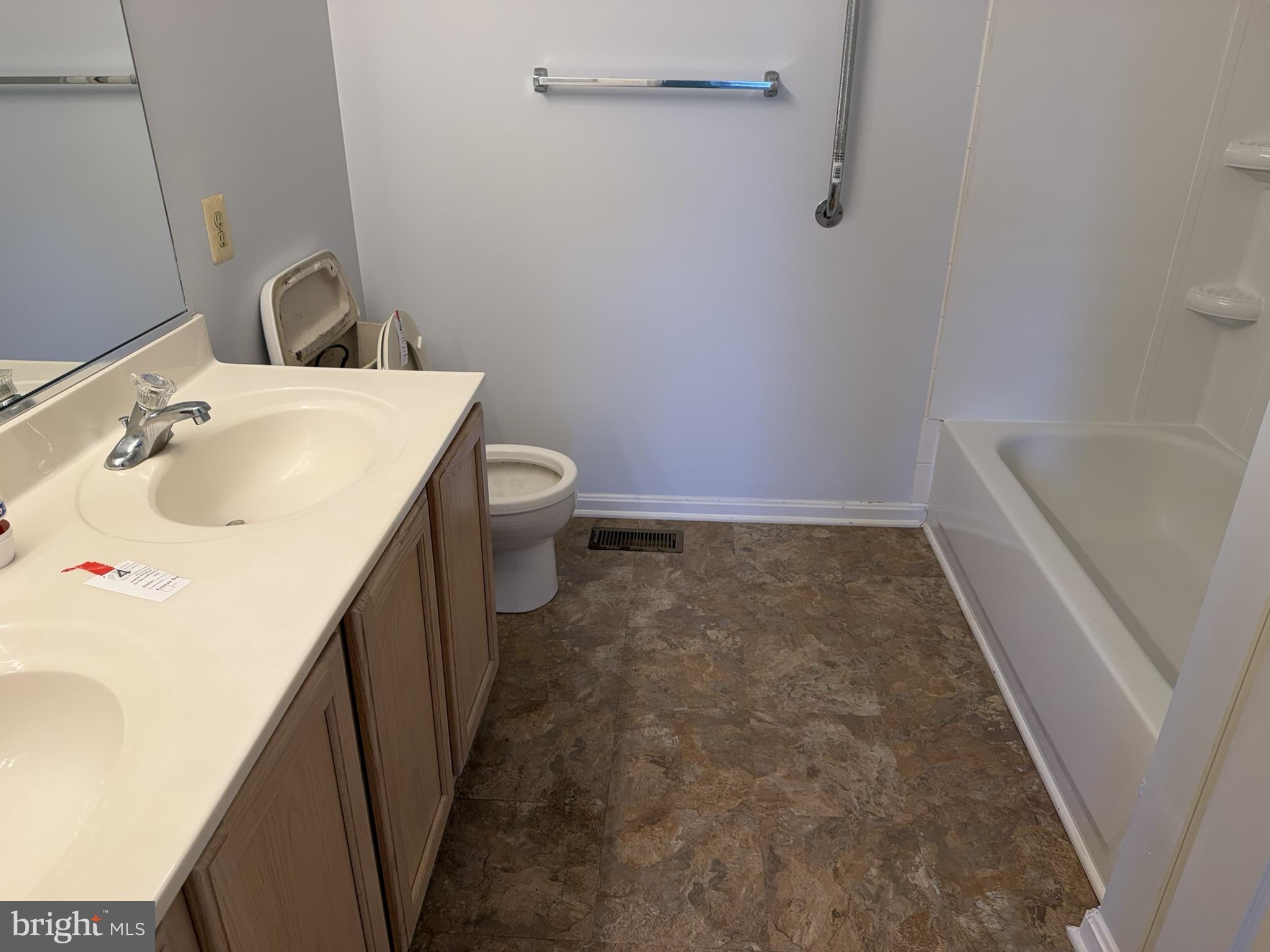 WOODSEDGE - Residential