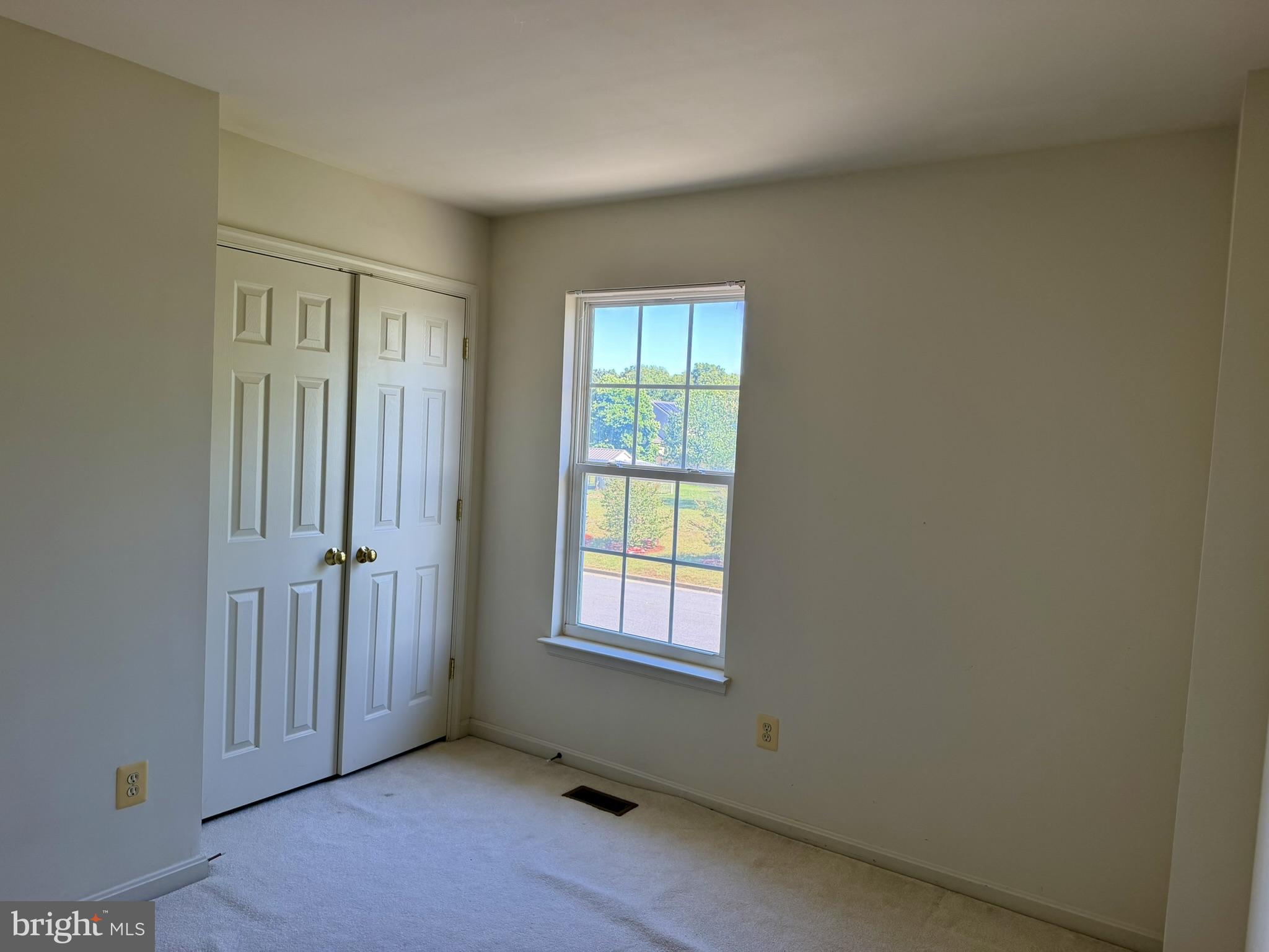 WOODSEDGE - Residential