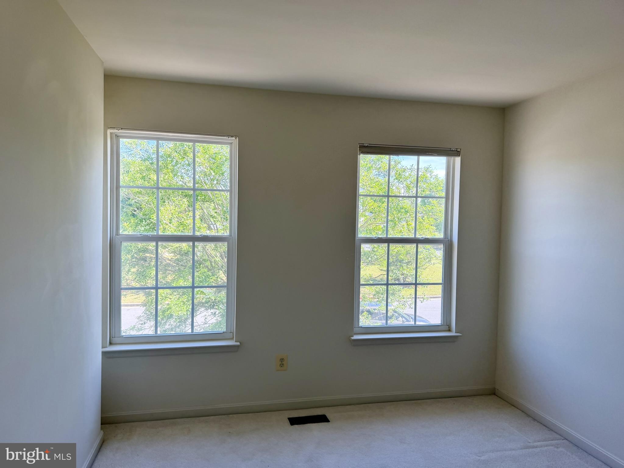 WOODSEDGE - Residential
