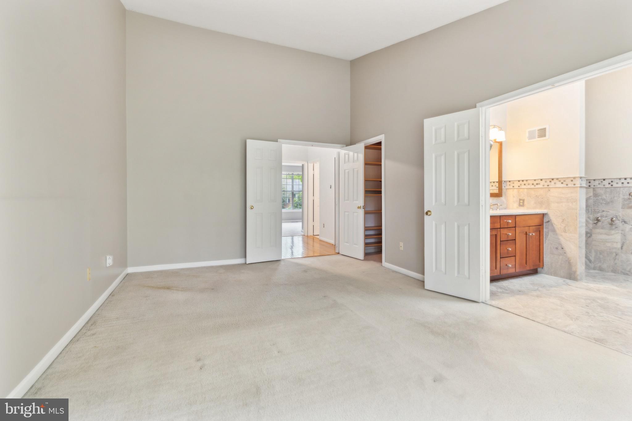 CHRISTIE ESTATES - Residential