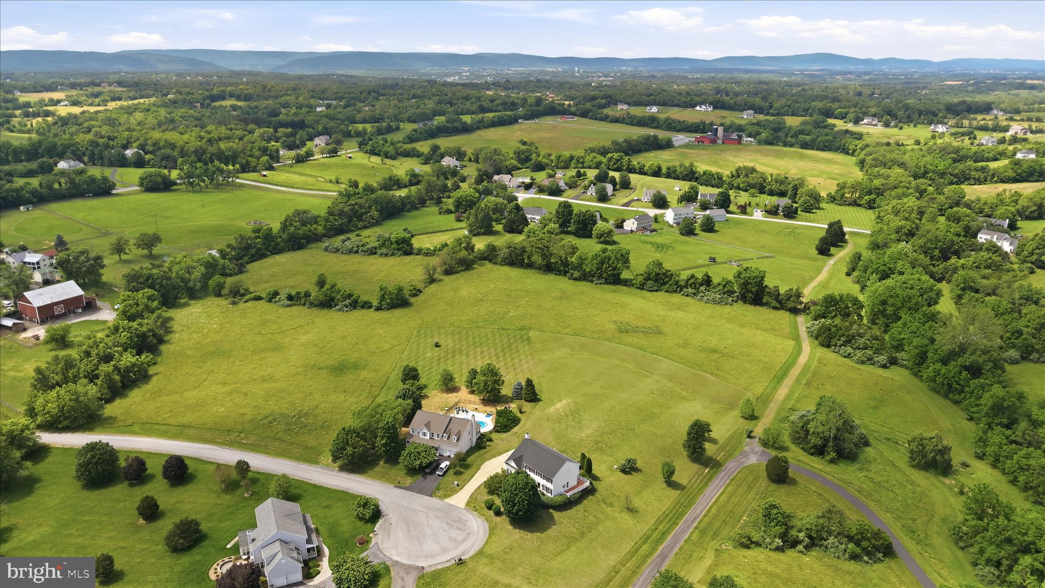 TAYLORSTOWN - Residential