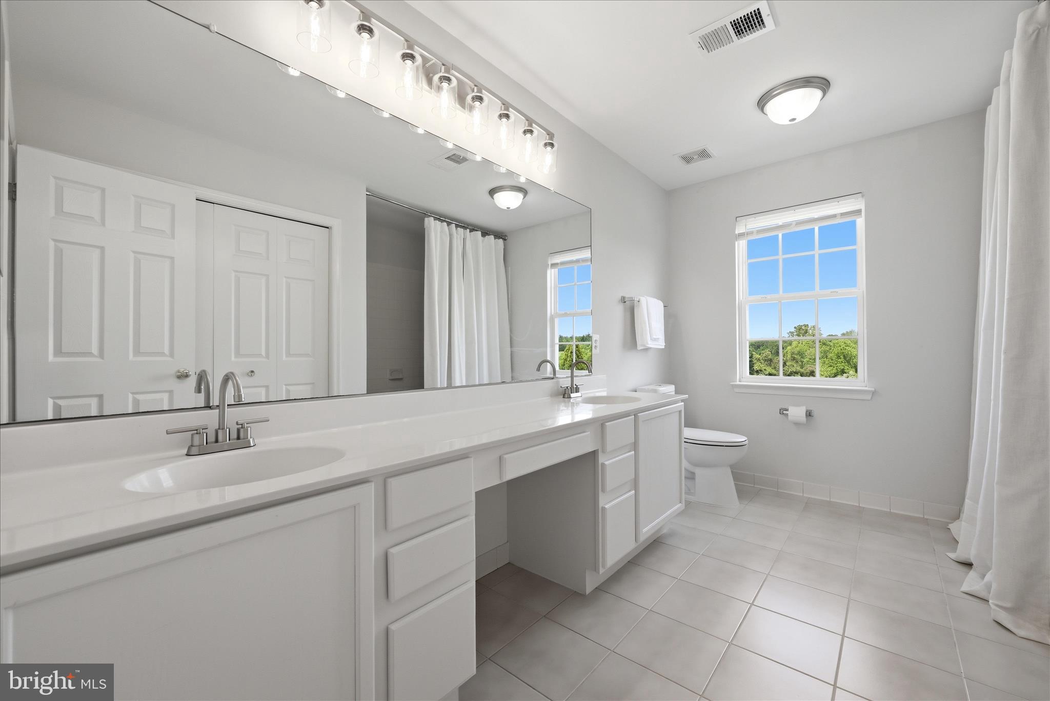 TAYLORSTOWN - Residential