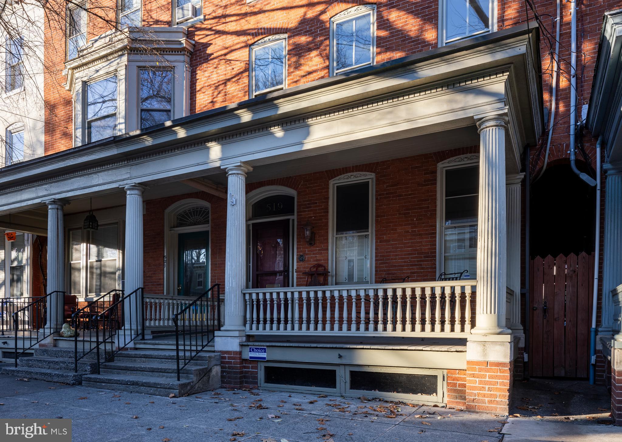 CHESTNUT HILL - Residential
