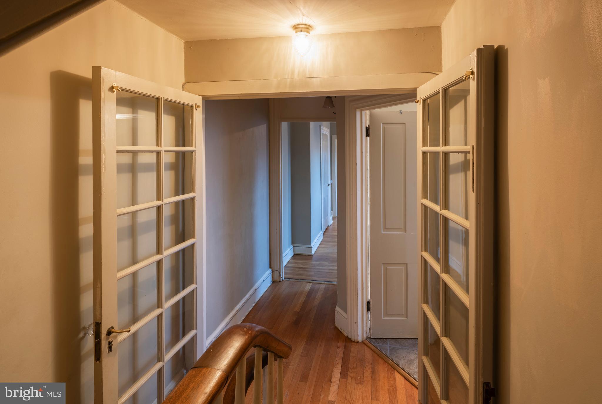 CHESTNUT HILL - Residential
