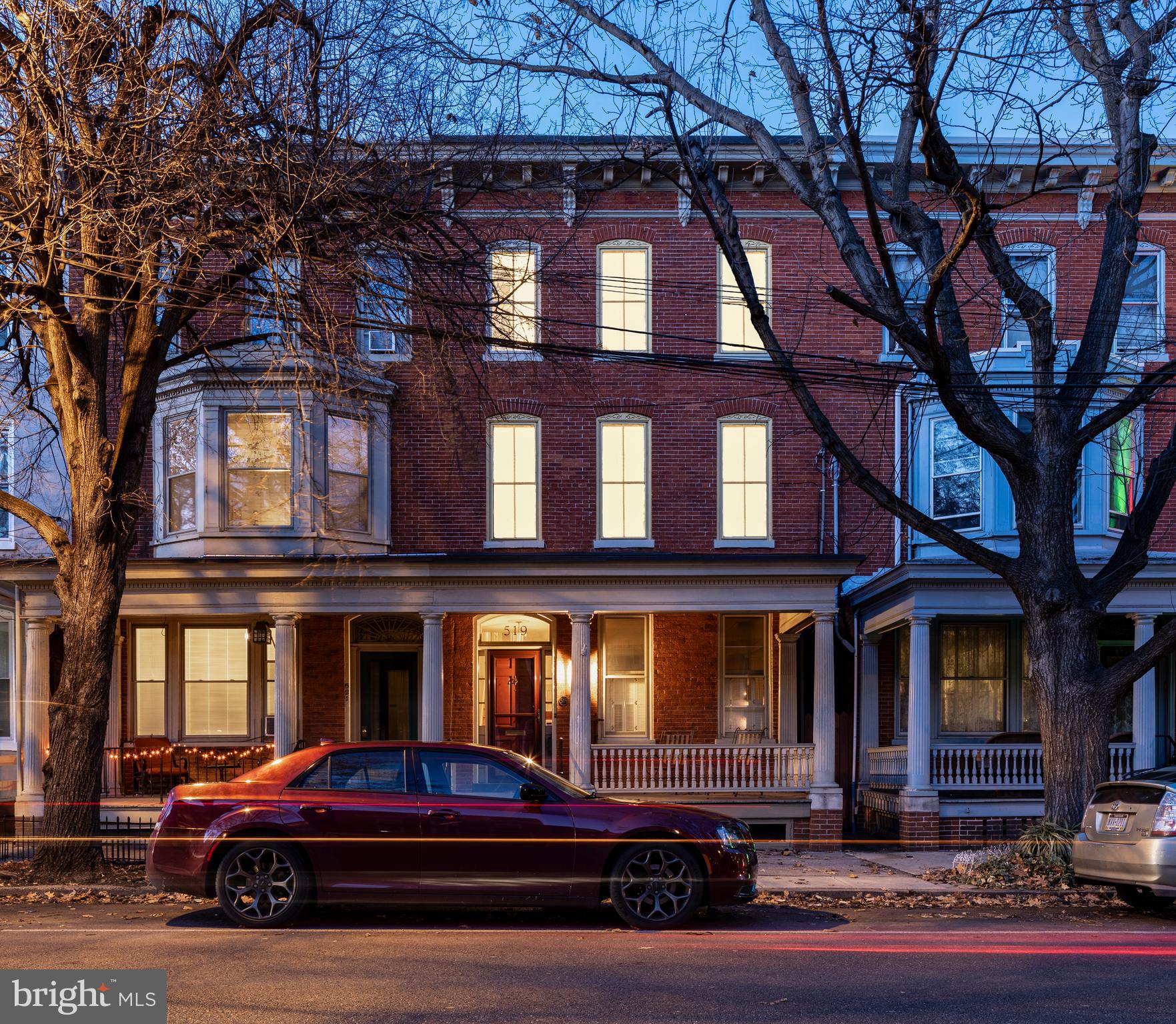 CHESTNUT HILL - Residential
