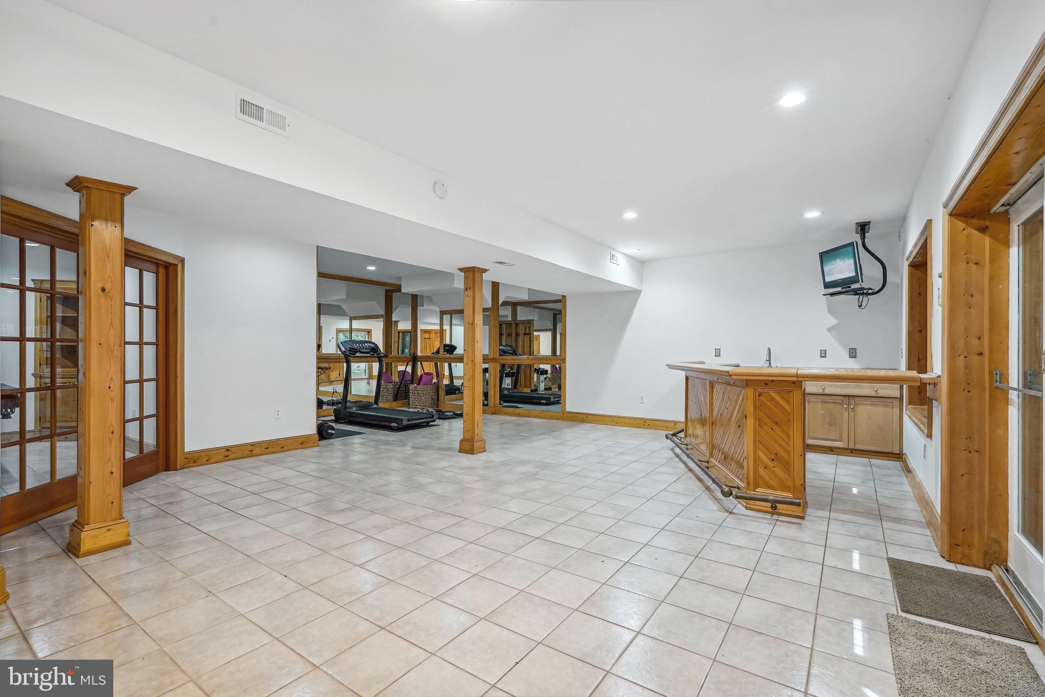 FARMINGTON - Residential