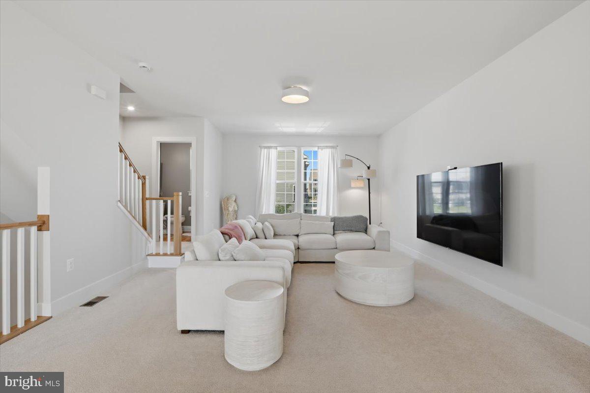 BRADLEY SQUARE - Residential