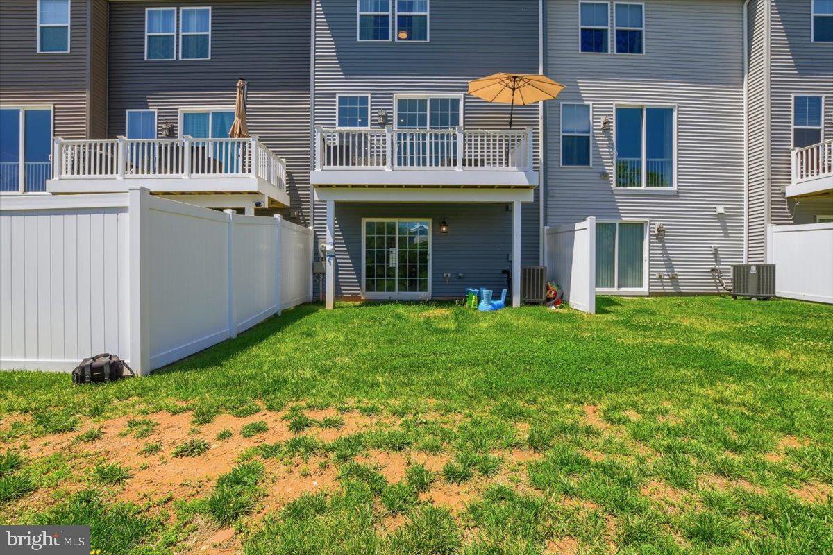 BRADLEY SQUARE - Residential