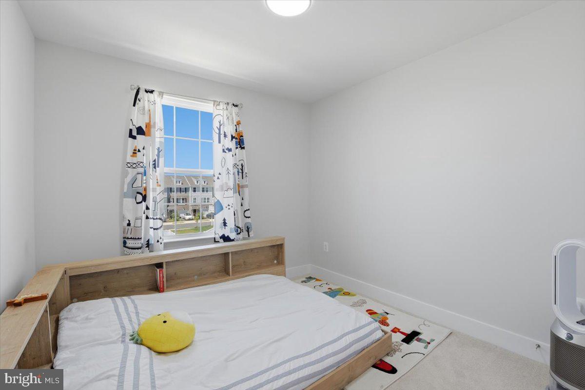 BRADLEY SQUARE - Residential