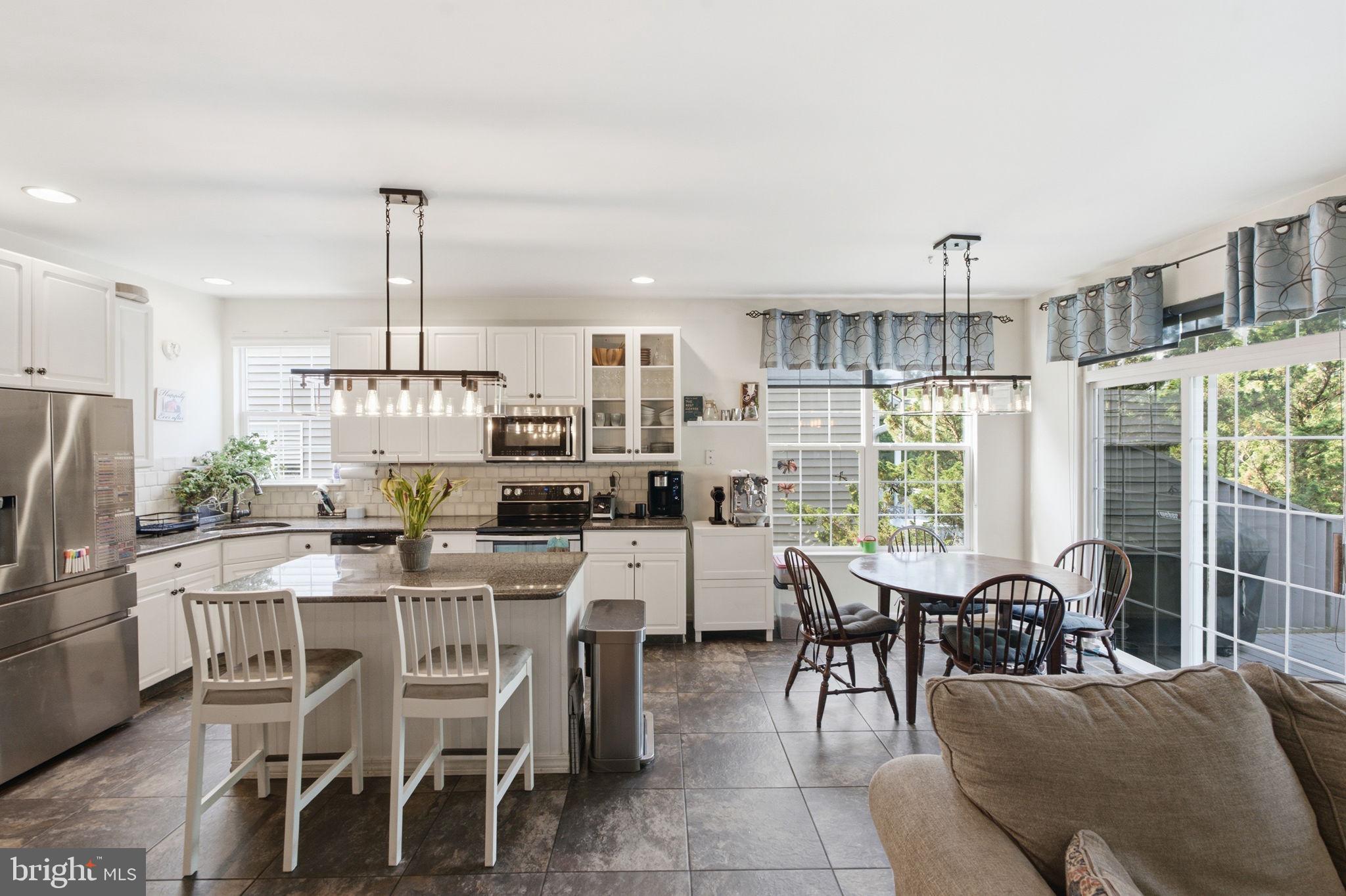 SOMERSET LAKE - Residential