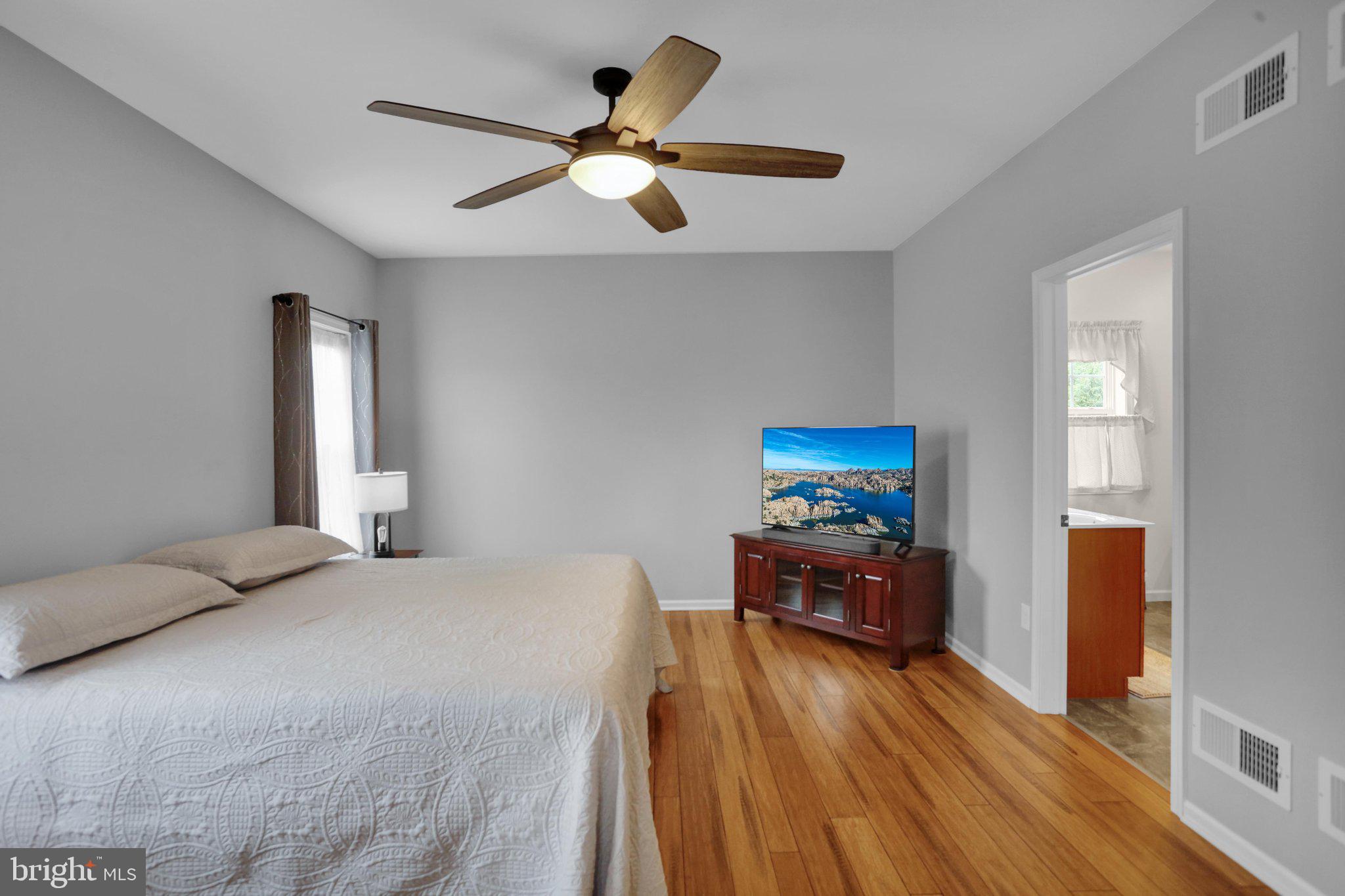 MIDDLECREEK FARMS - Residential