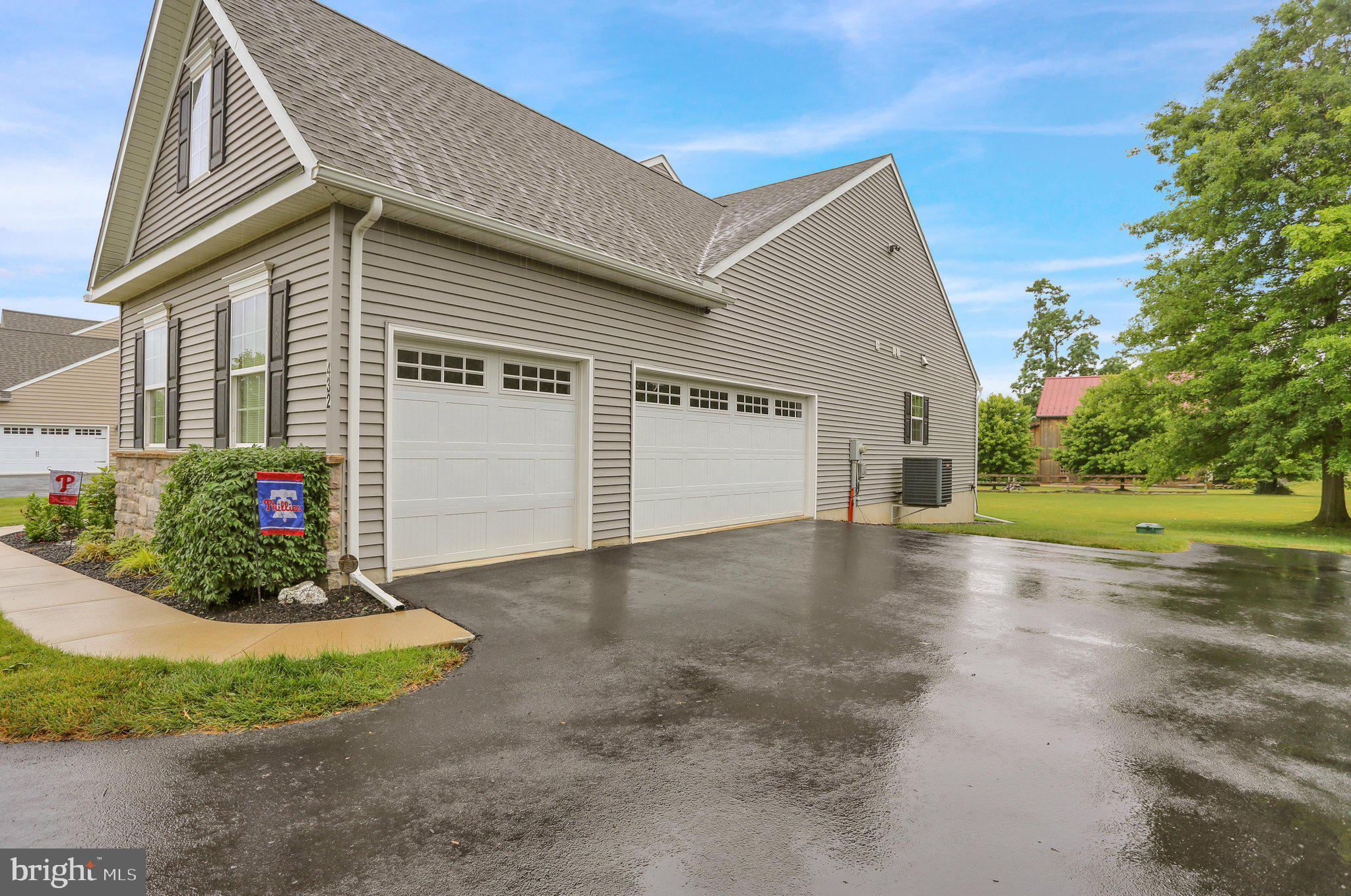MIDDLECREEK FARMS - Residential